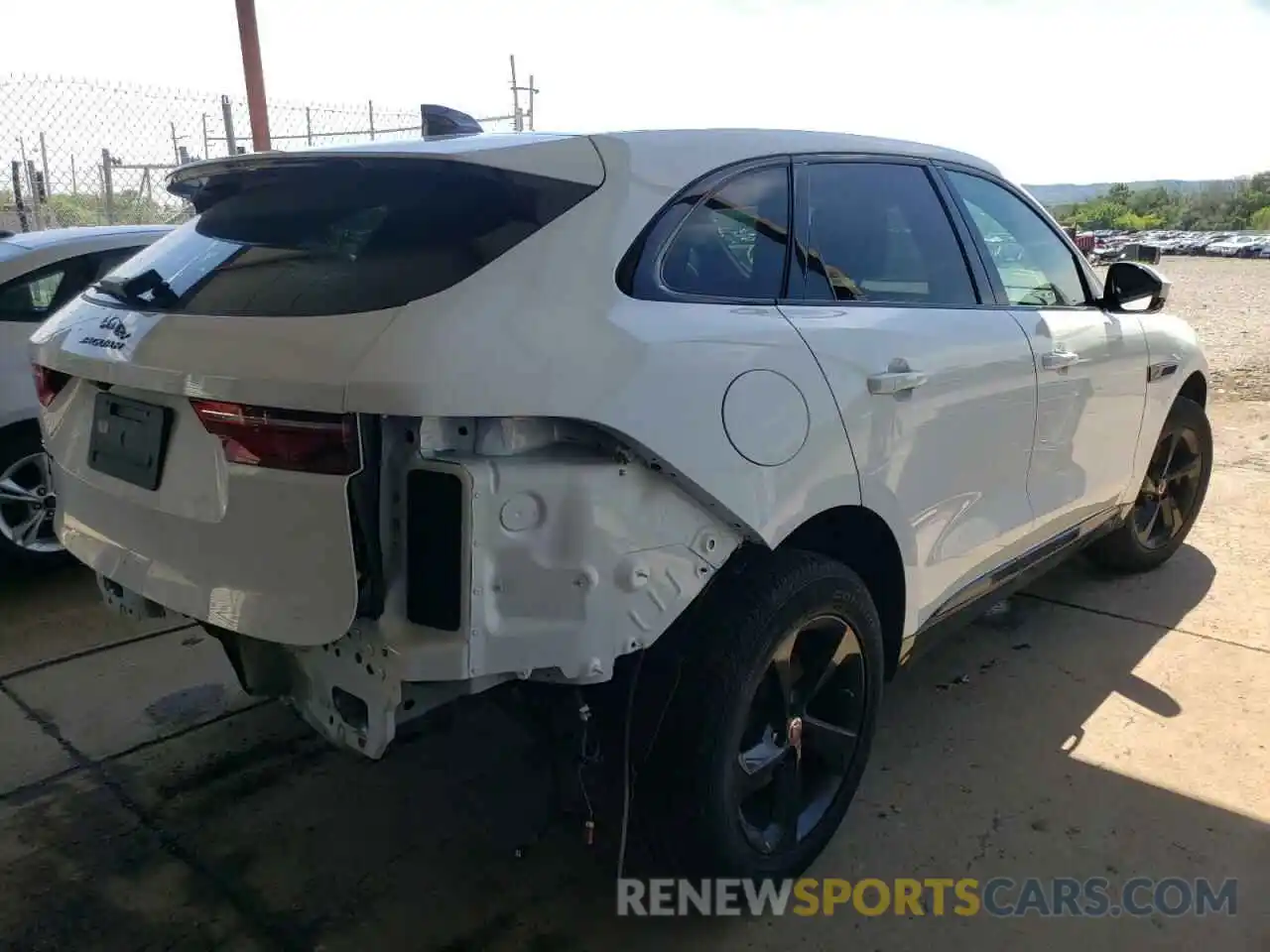 4 Photograph of a damaged car SADCJ2EX5MA665363 JAGUAR F-PACE 2021