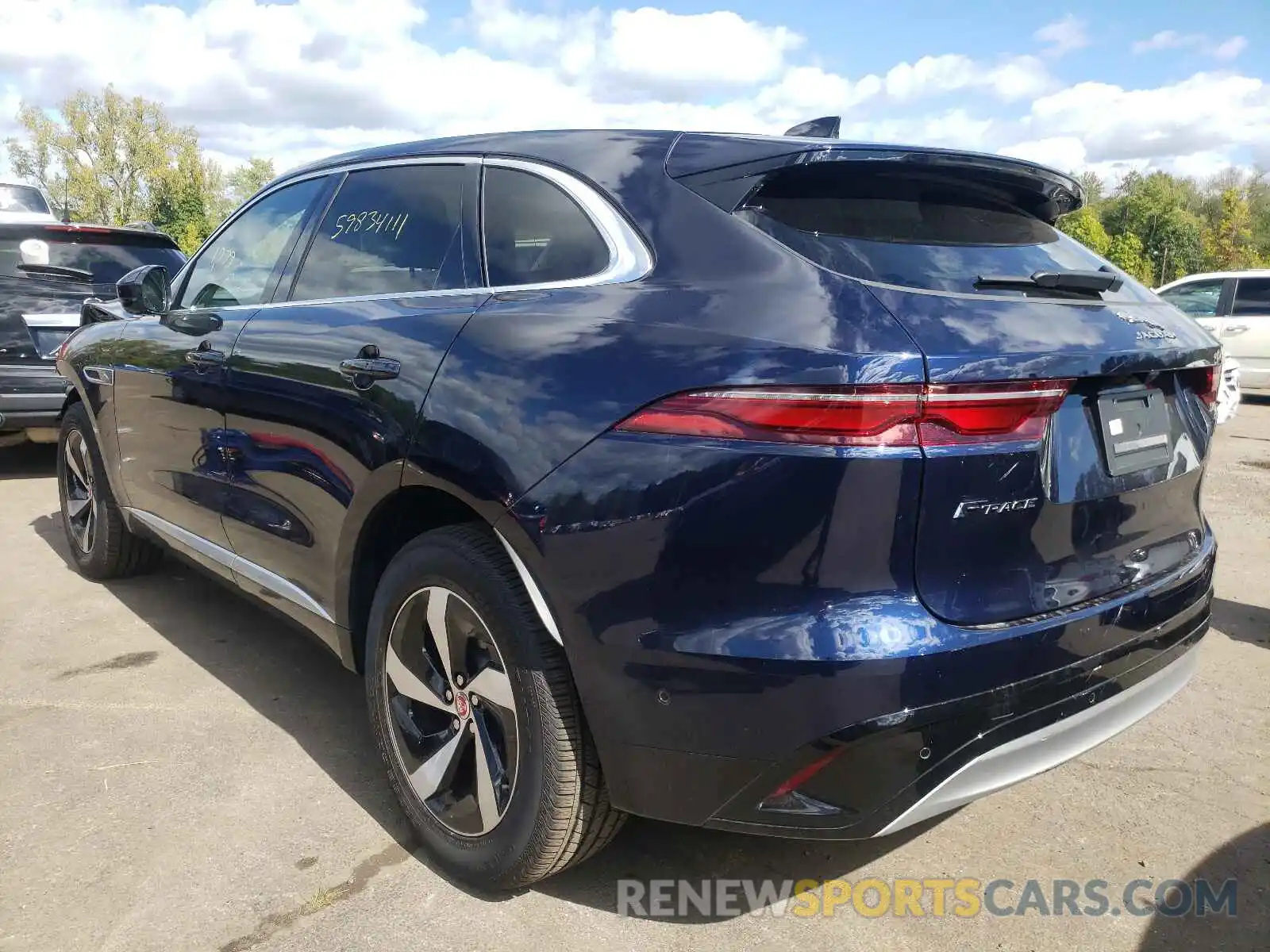 3 Фотография поврежденного автомобиля SADCJ2EX7MA668877 JAGUAR F-PACE 2021