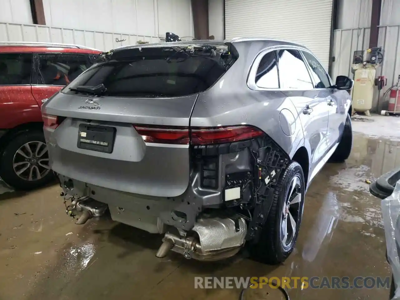 4 Photograph of a damaged car SADCJ2EX8MA664711 JAGUAR F-PACE 2021