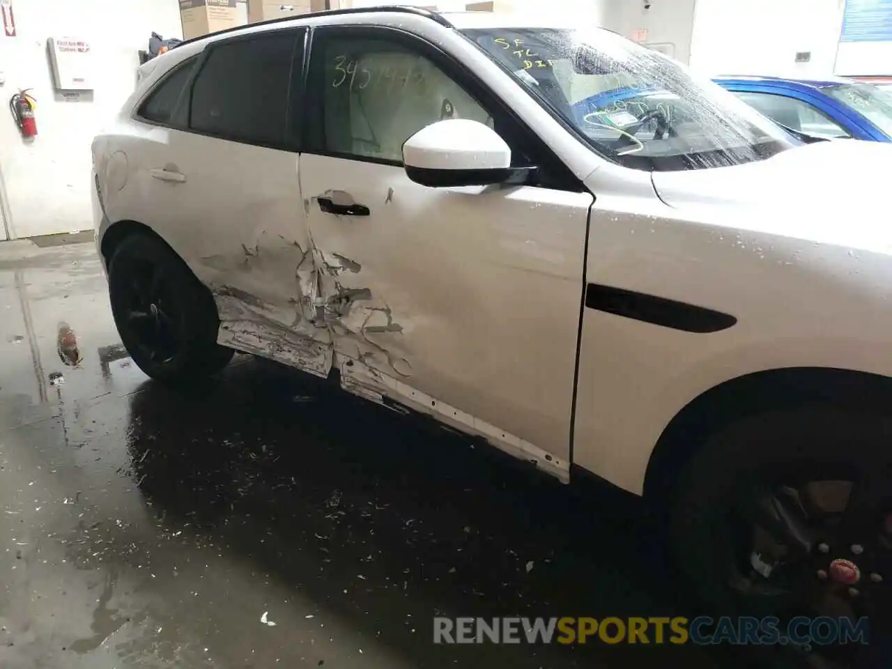 9 Photograph of a damaged car SADCJ2EX9MA669447 JAGUAR F-PACE 2021