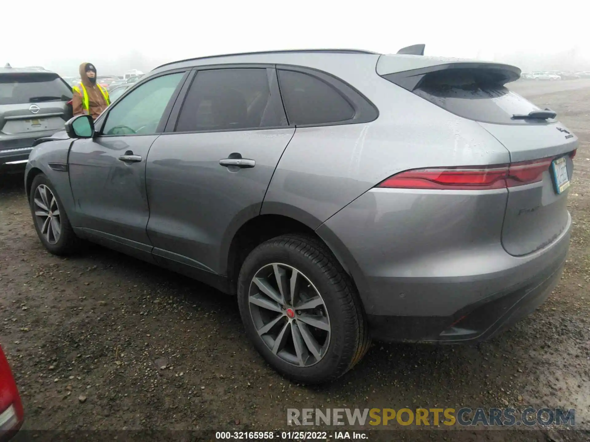 3 Фотография поврежденного автомобиля SADCJ2EXXMA667691 JAGUAR F-PACE 2021