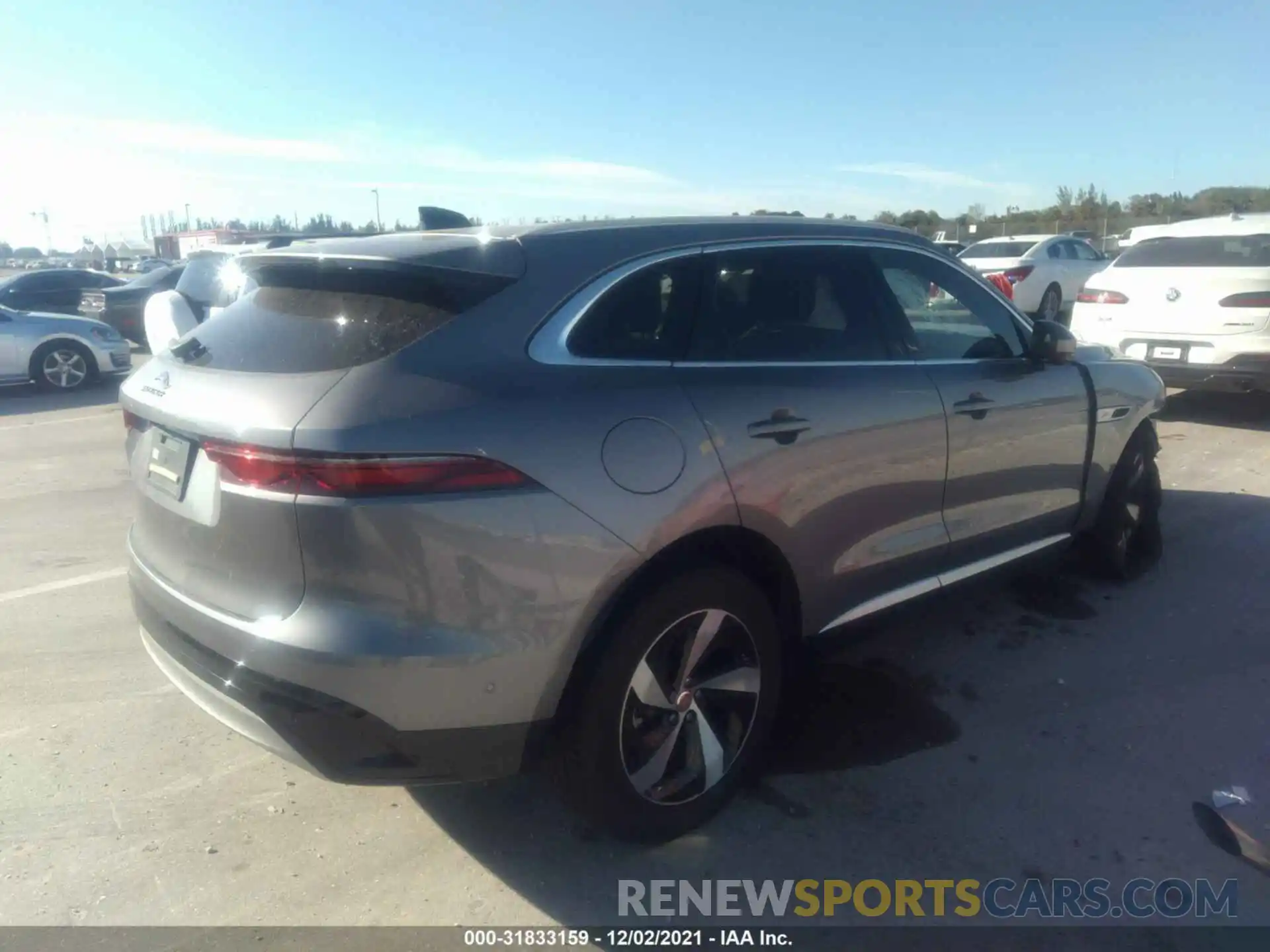 4 Photograph of a damaged car SADCJ2EXXMA672017 JAGUAR F-PACE 2021