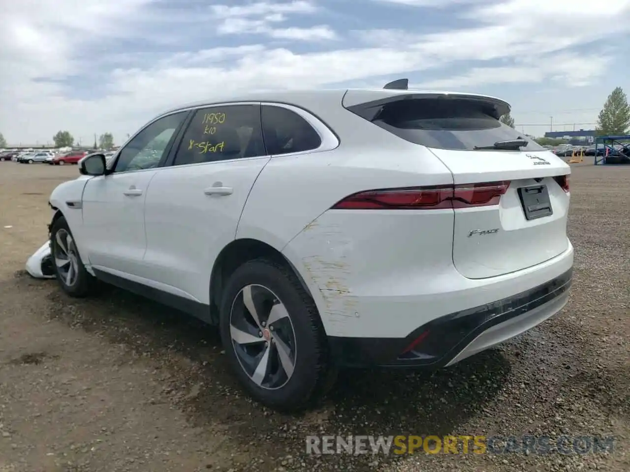 3 Photograph of a damaged car SADCJ2EXXMA675211 JAGUAR F-PACE 2021