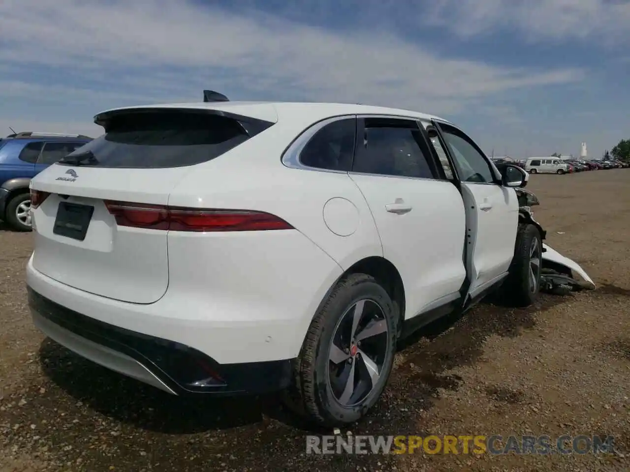 4 Photograph of a damaged car SADCJ2EXXMA675211 JAGUAR F-PACE 2021