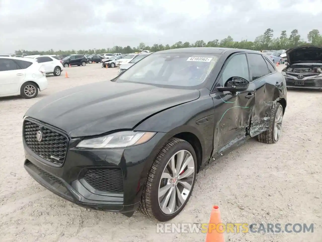 2 Фотография поврежденного автомобиля SADCT2FU1MA688850 JAGUAR F-PACE 2021