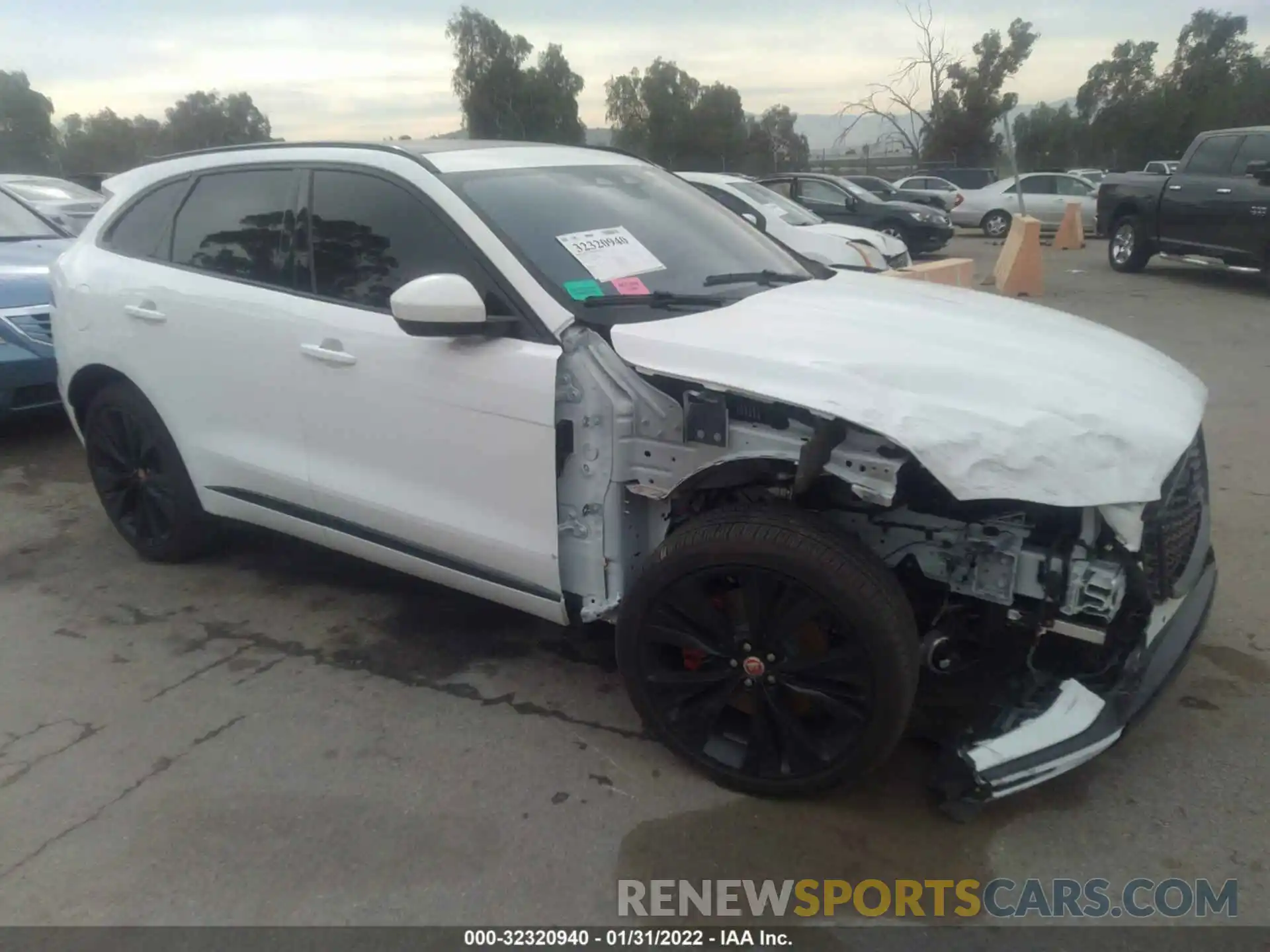 1 Photograph of a damaged car SADCT2FU4MA685506 JAGUAR F-PACE 2021