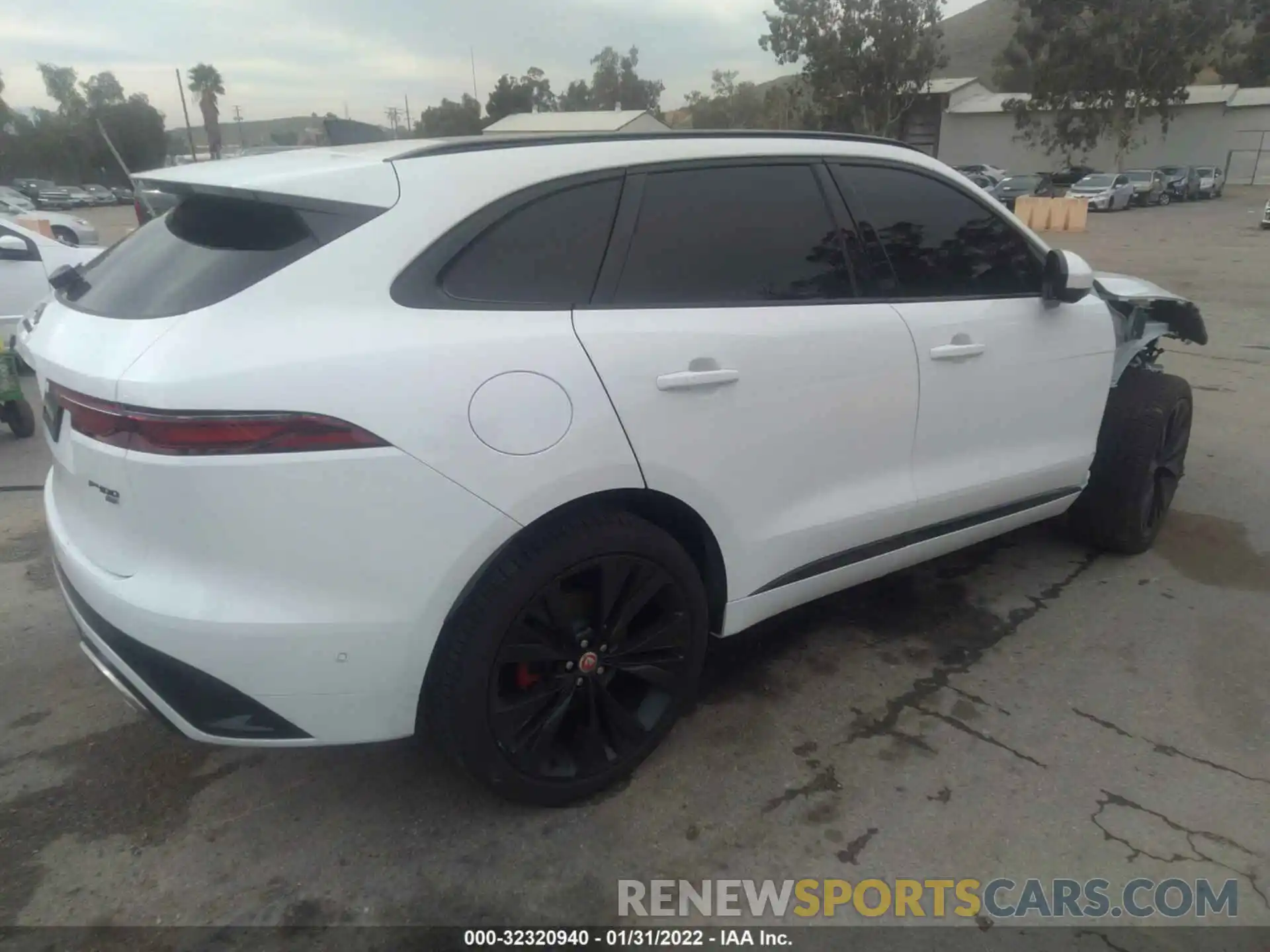 4 Фотография поврежденного автомобиля SADCT2FU4MA685506 JAGUAR F-PACE 2021