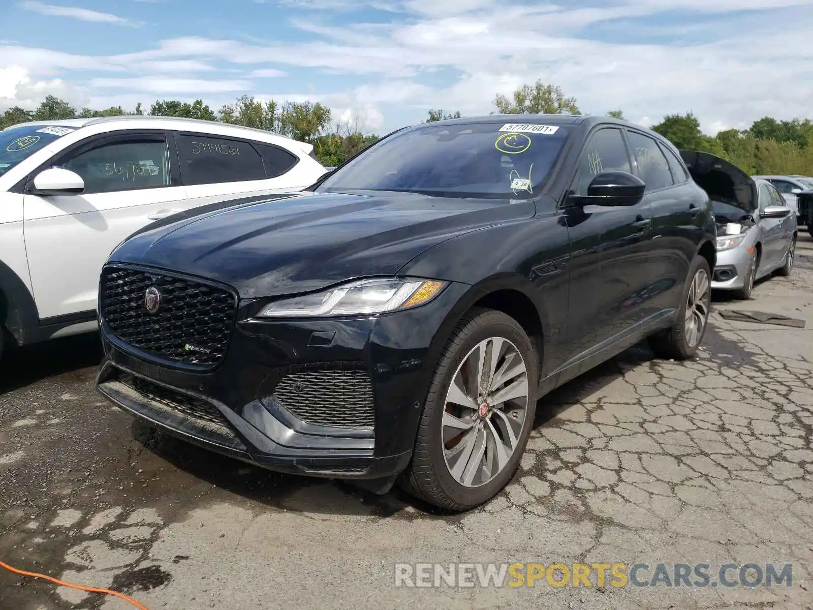 2 Фотография поврежденного автомобиля SADCT2FU9MA669639 JAGUAR F-PACE 2021