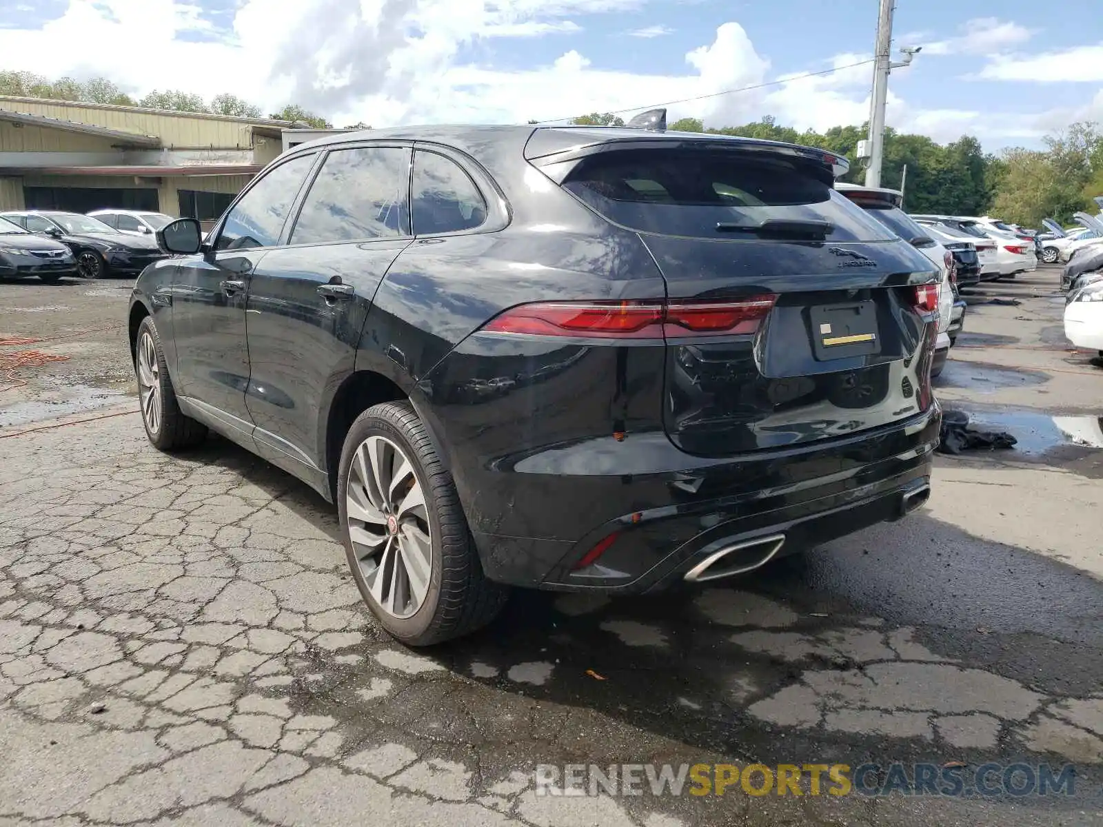 3 Photograph of a damaged car SADCT2FU9MA669639 JAGUAR F-PACE 2021