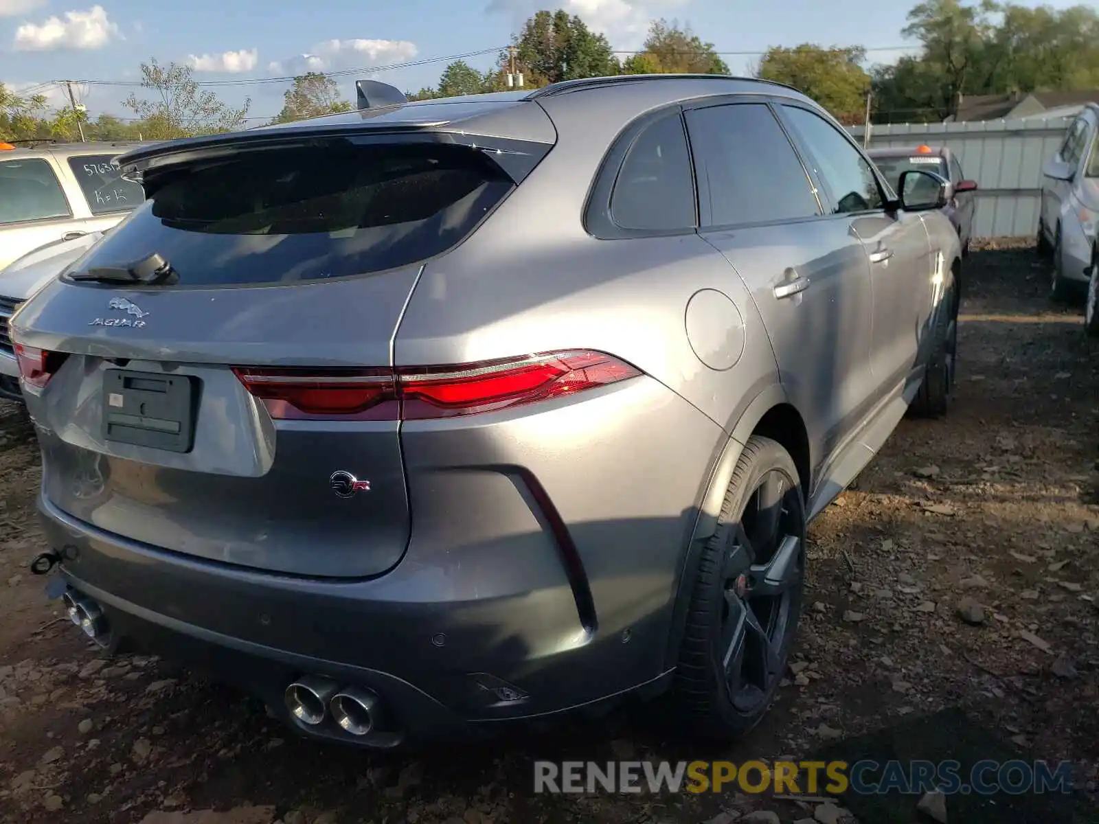 4 Photograph of a damaged car SADCZ2EE3MA675249 JAGUAR F-PACE 2021