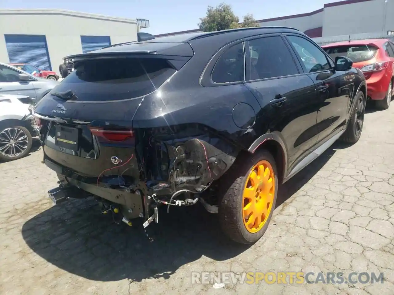 4 Фотография поврежденного автомобиля SADCZ2EE7MA675772 JAGUAR F-PACE 2021