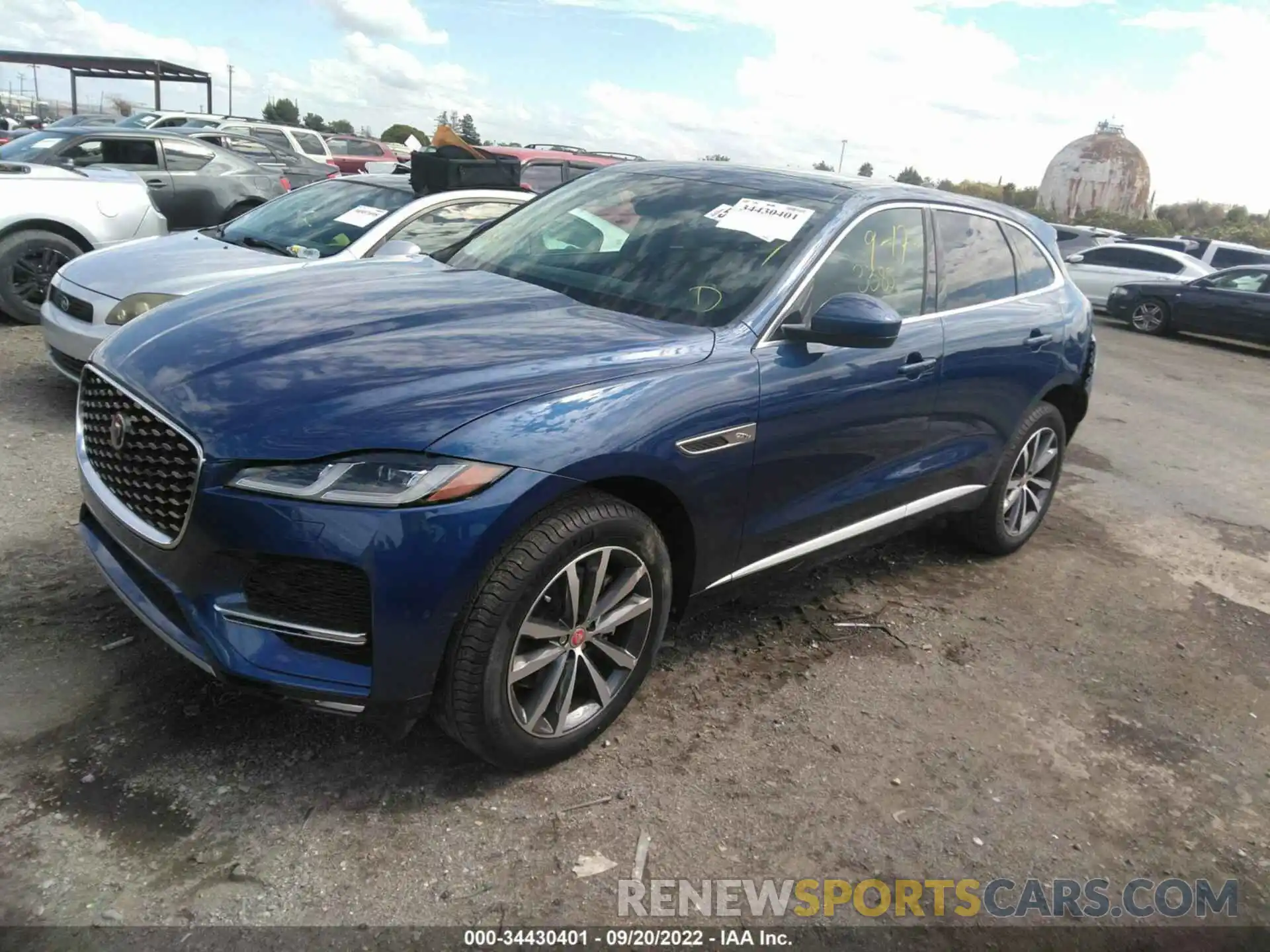 2 Photograph of a damaged car SADCJ2EXXNA697520 JAGUAR F-PACE 2022