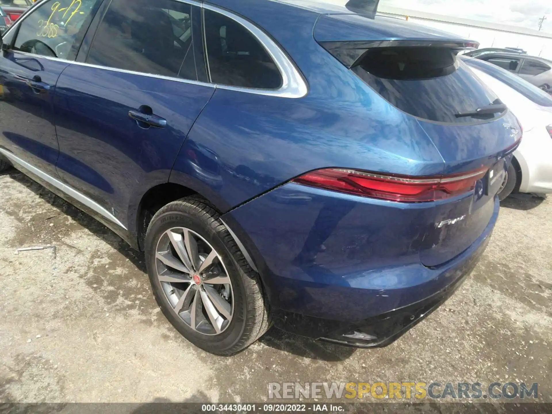 6 Photograph of a damaged car SADCJ2EXXNA697520 JAGUAR F-PACE 2022