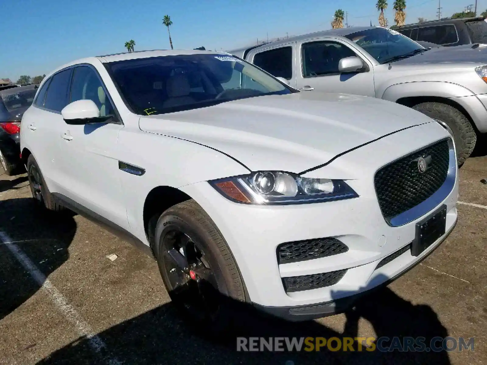 1 Photograph of a damaged car SADCJ2FX0KA615272 JAGUAR F-PACE PRE 2019