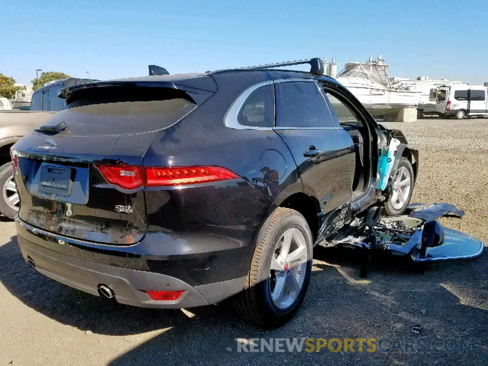 4 Photograph of a damaged car SADCJ2FX6KA397712 JAGUAR F-PACE PRE 2019