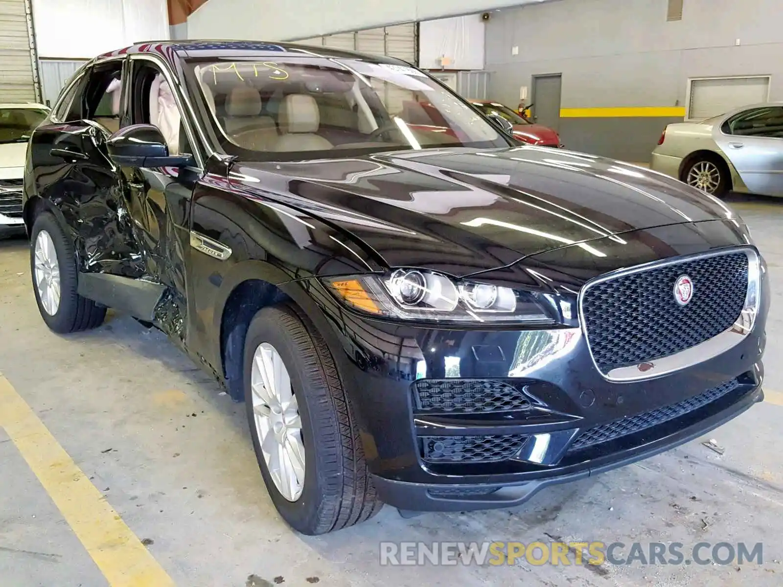 1 Фотография поврежденного автомобиля SADCK2GX2KA393099 JAGUAR F-PACE PRE 2019