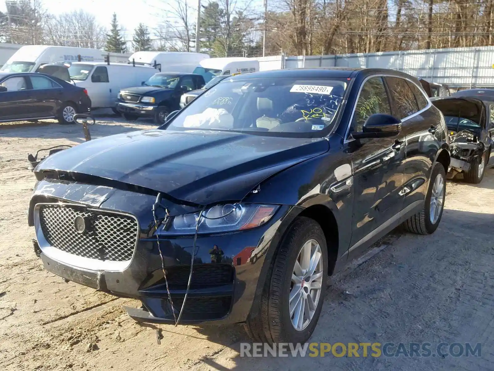 2 Фотография поврежденного автомобиля SADCK2GX3KA392852 JAGUAR F-PACE PRE 2019