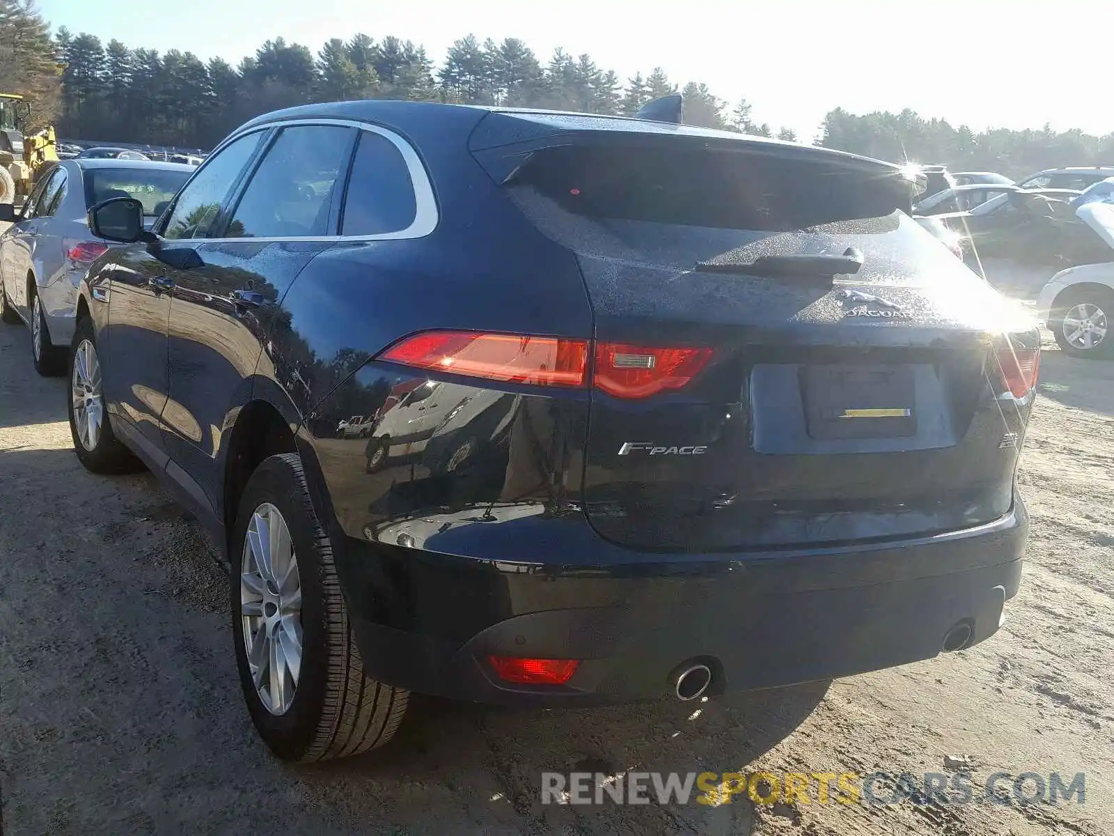 3 Photograph of a damaged car SADCK2GX3KA392852 JAGUAR F-PACE PRE 2019