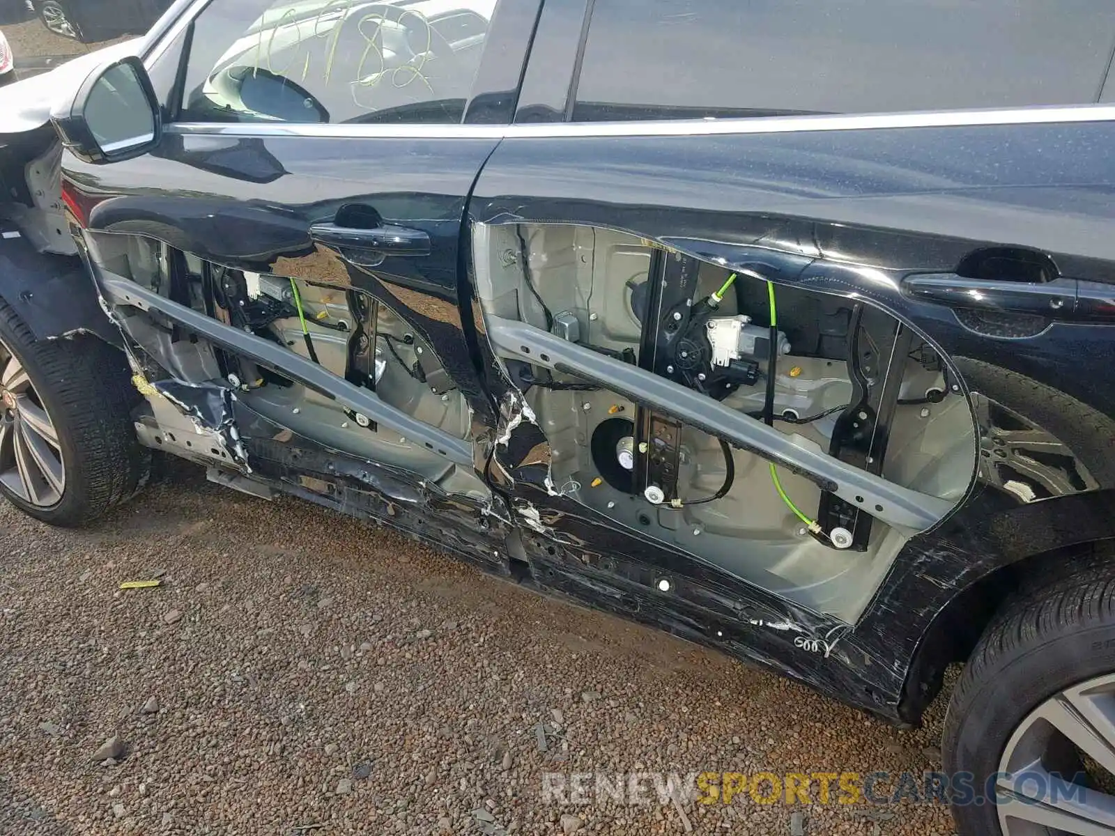 9 Photograph of a damaged car SADCK2GX8KA395682 JAGUAR F-PACE PRE 2019