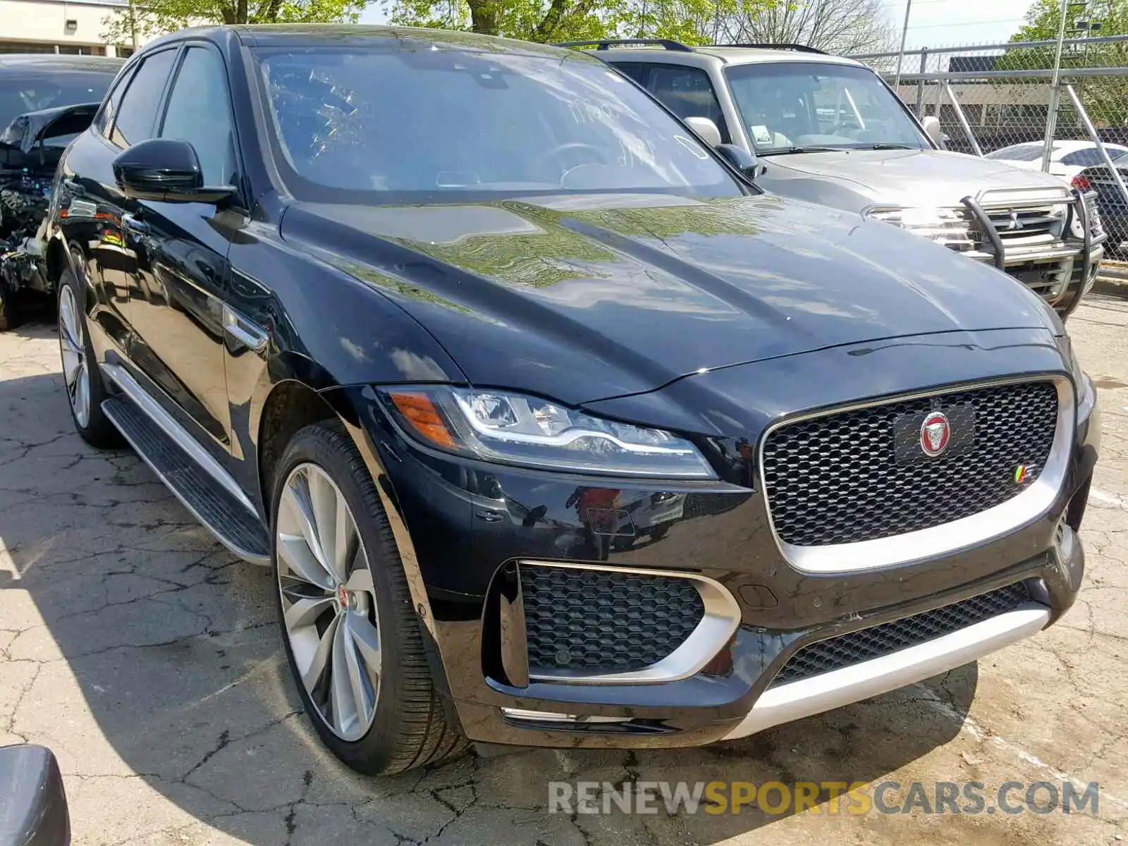 1 Фотография поврежденного автомобиля SADCM2FV2KA358637 JAGUAR F-PACE S 2019