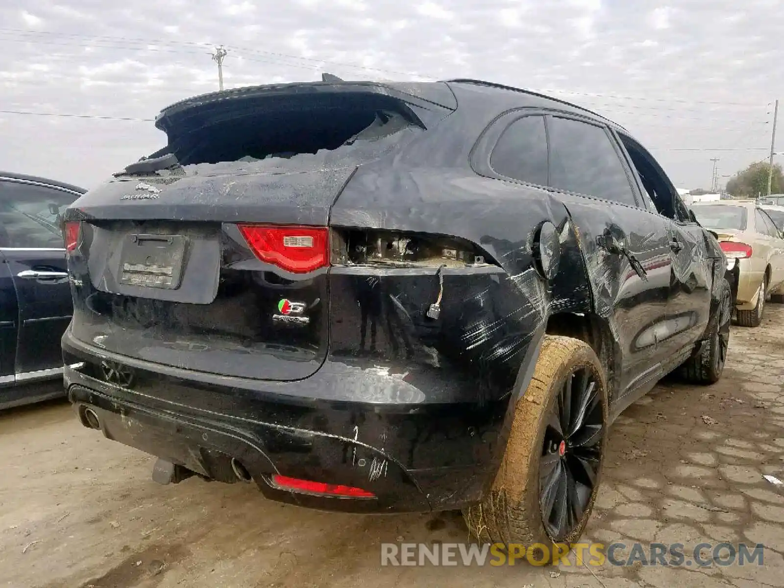 4 Фотография поврежденного автомобиля SADCM2FV4KA356890 JAGUAR F-PACE S 2019