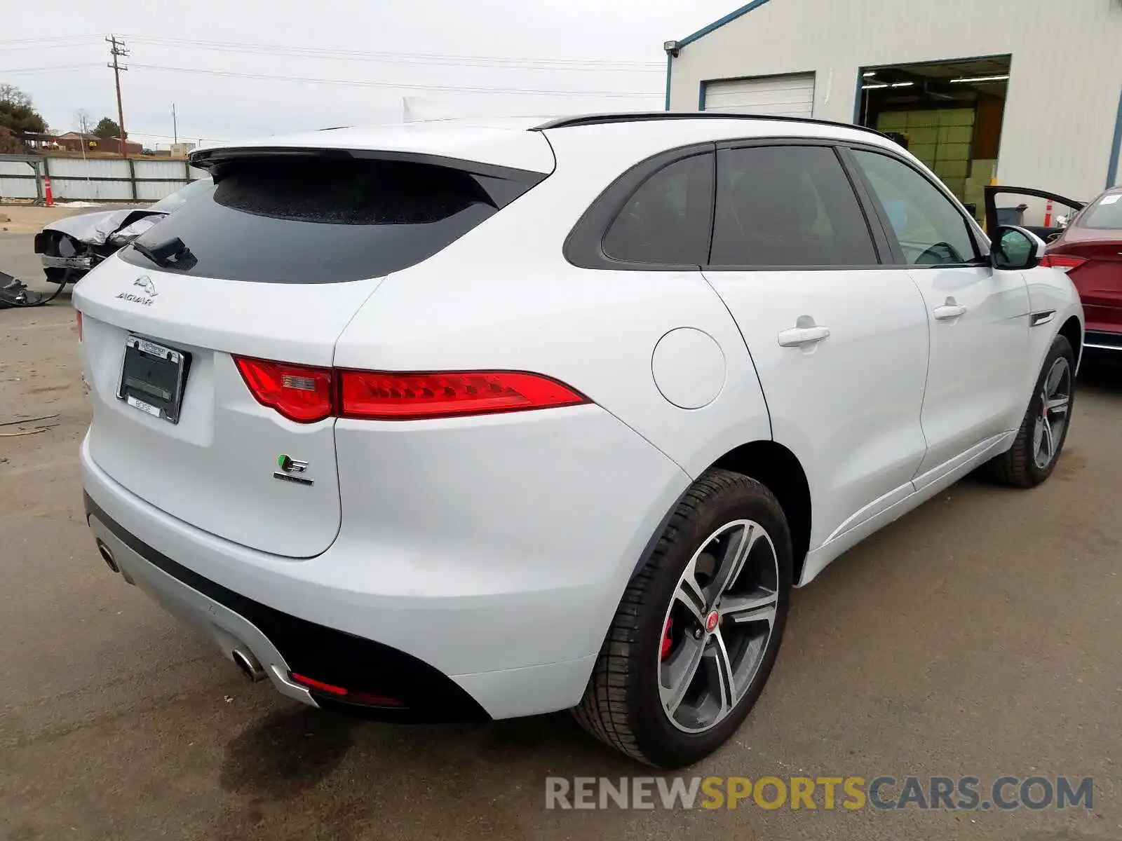 4 Фотография поврежденного автомобиля SADCM2FV5KA356767 JAGUAR F-PACE S 2019