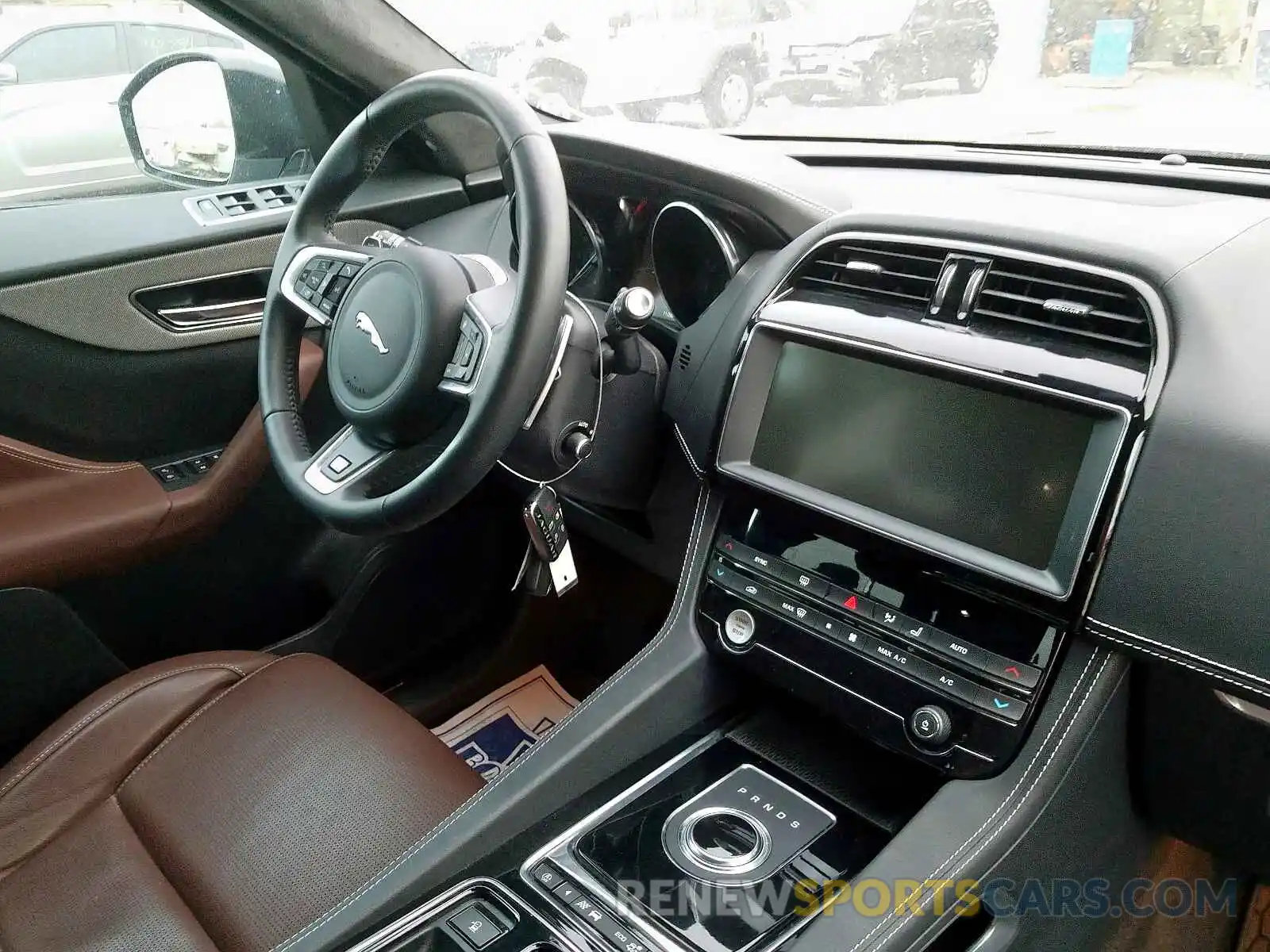 9 Фотография поврежденного автомобиля SADCM2FV5KA356767 JAGUAR F-PACE S 2019