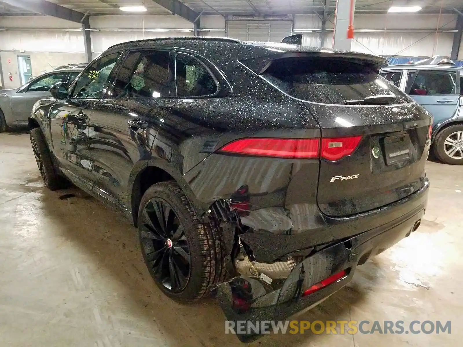 3 Фотография поврежденного автомобиля SADCM2FV7KA399314 JAGUAR F-PACE S 2019