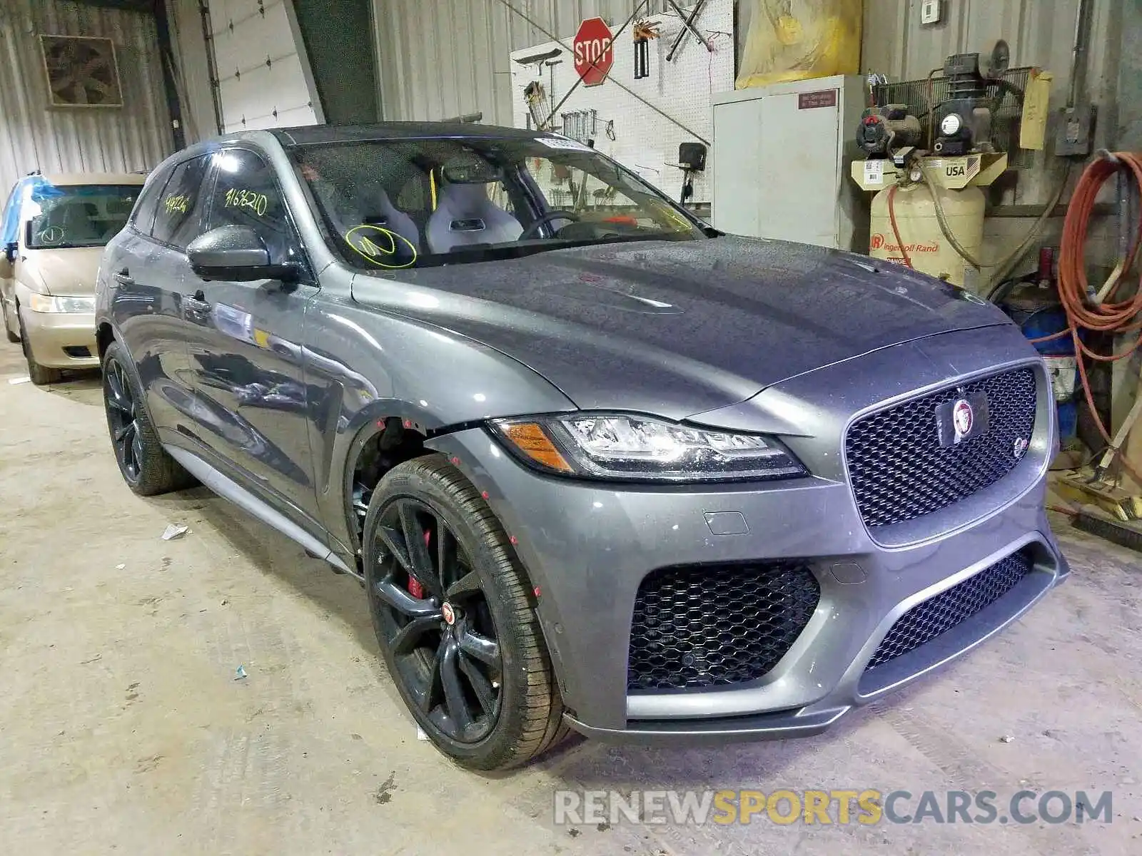 1 Photograph of a damaged car SADCZ2EE5KA613316 JAGUAR F-PACE SVR 2019