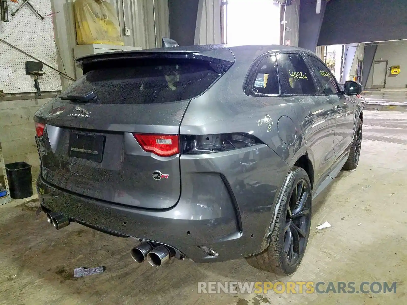 4 Фотография поврежденного автомобиля SADCZ2EE5KA613316 JAGUAR F-PACE SVR 2019