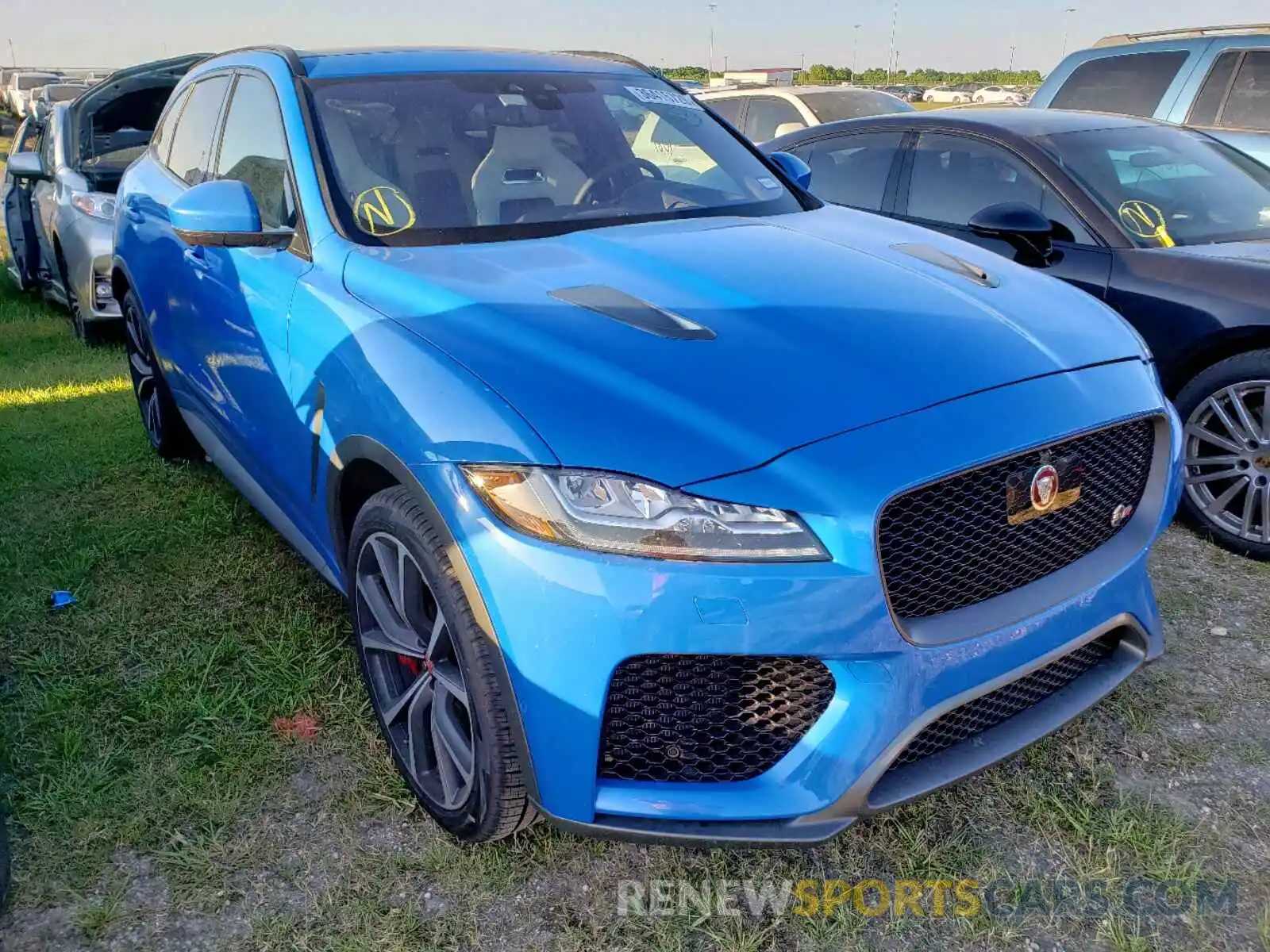 1 Фотография поврежденного автомобиля SADCZ2EE6KA608089 JAGUAR F-PACE SVR 2019