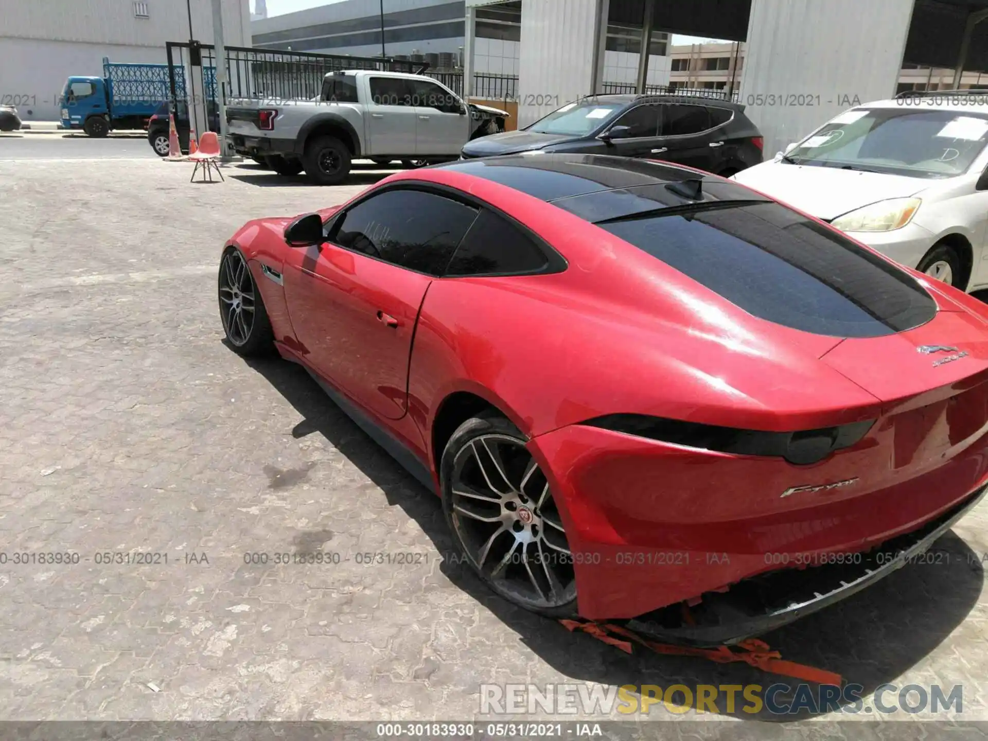 3 Фотография поврежденного автомобиля 00000000000K57917 JAGUAR F-TYPE 2019