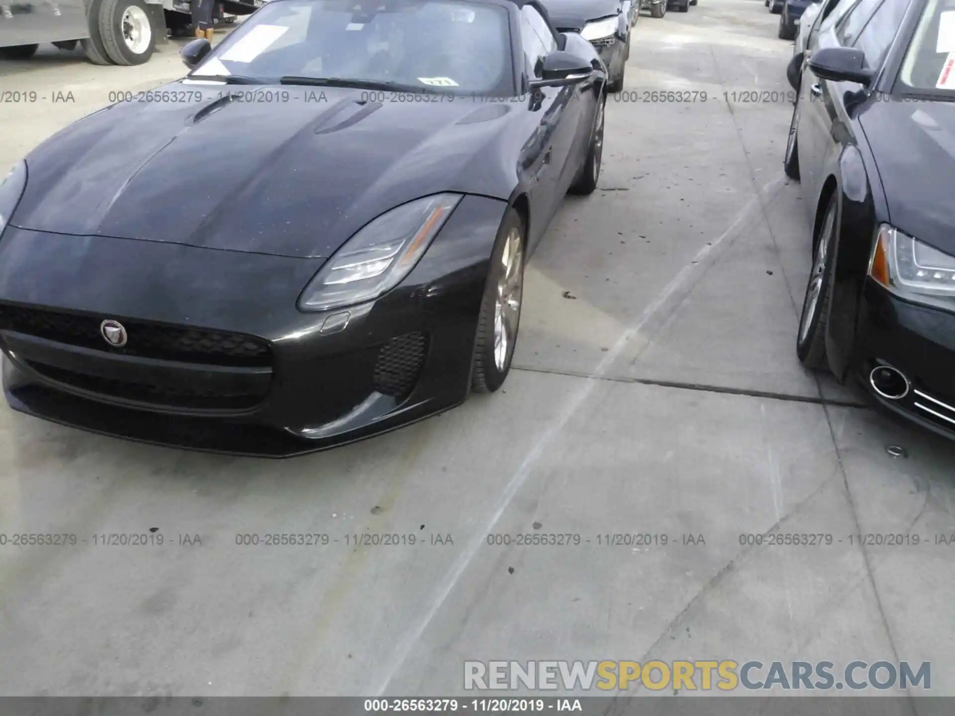 2 Фотография поврежденного автомобиля SAJDD5GX2KCK61381 JAGUAR F-TYPE 2019