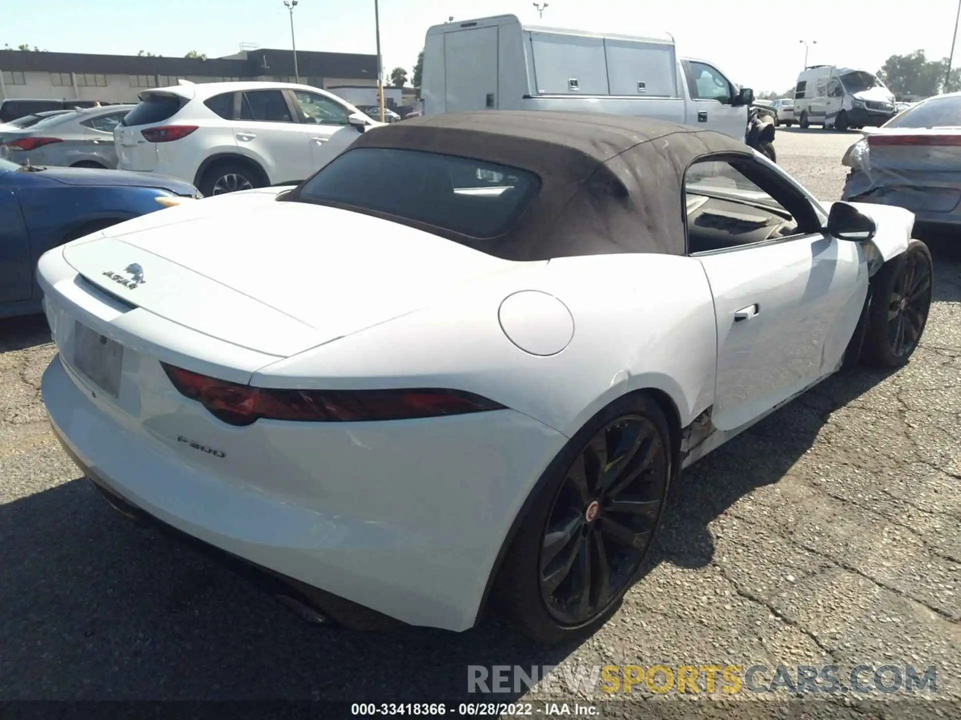 4 Фотография поврежденного автомобиля SAJDD5GX4KCK61432 JAGUAR F-TYPE 2019