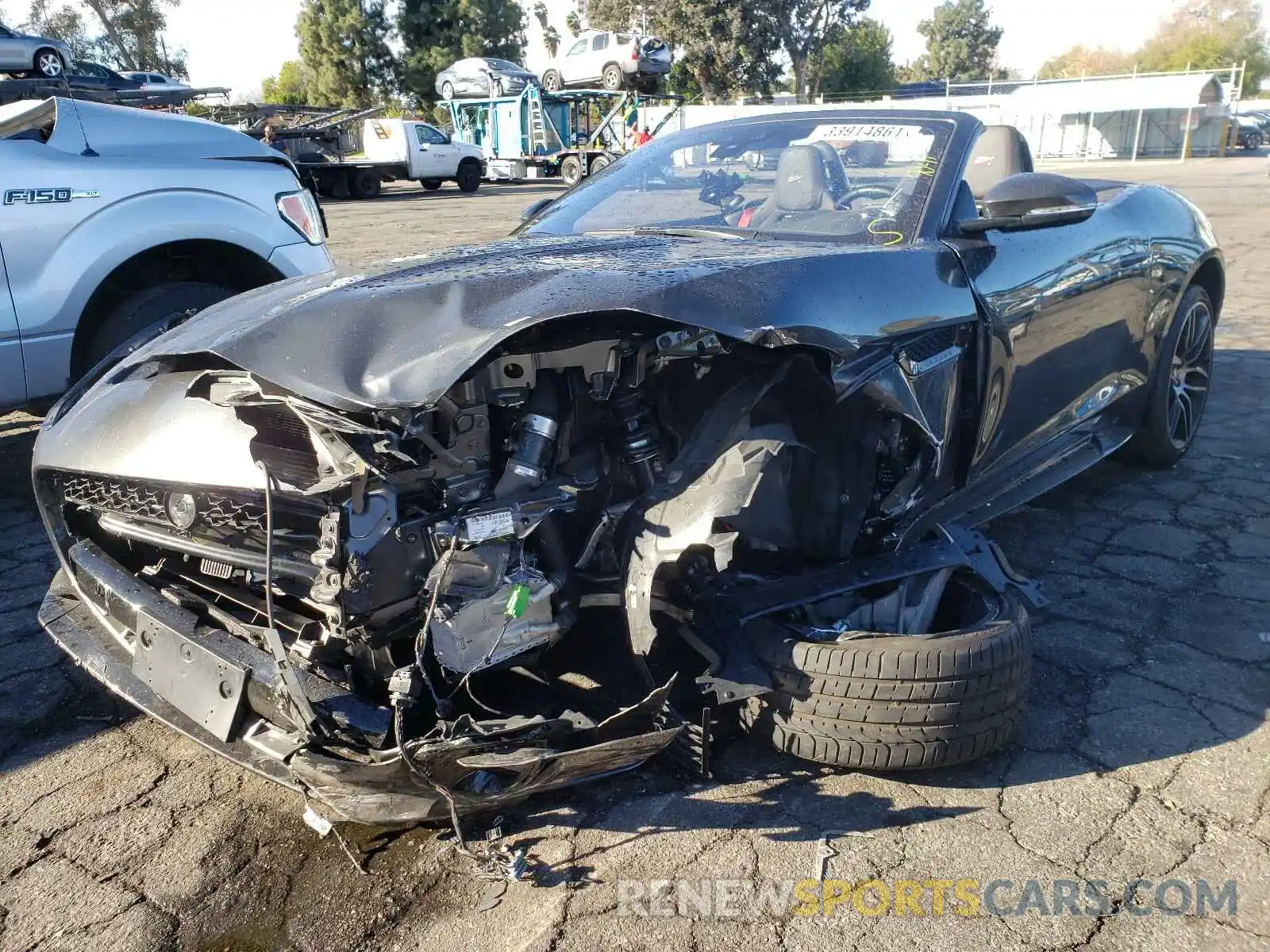 2 Фотография поврежденного автомобиля SAJDD5GX4LCK64428 JAGUAR F-TYPE 2020