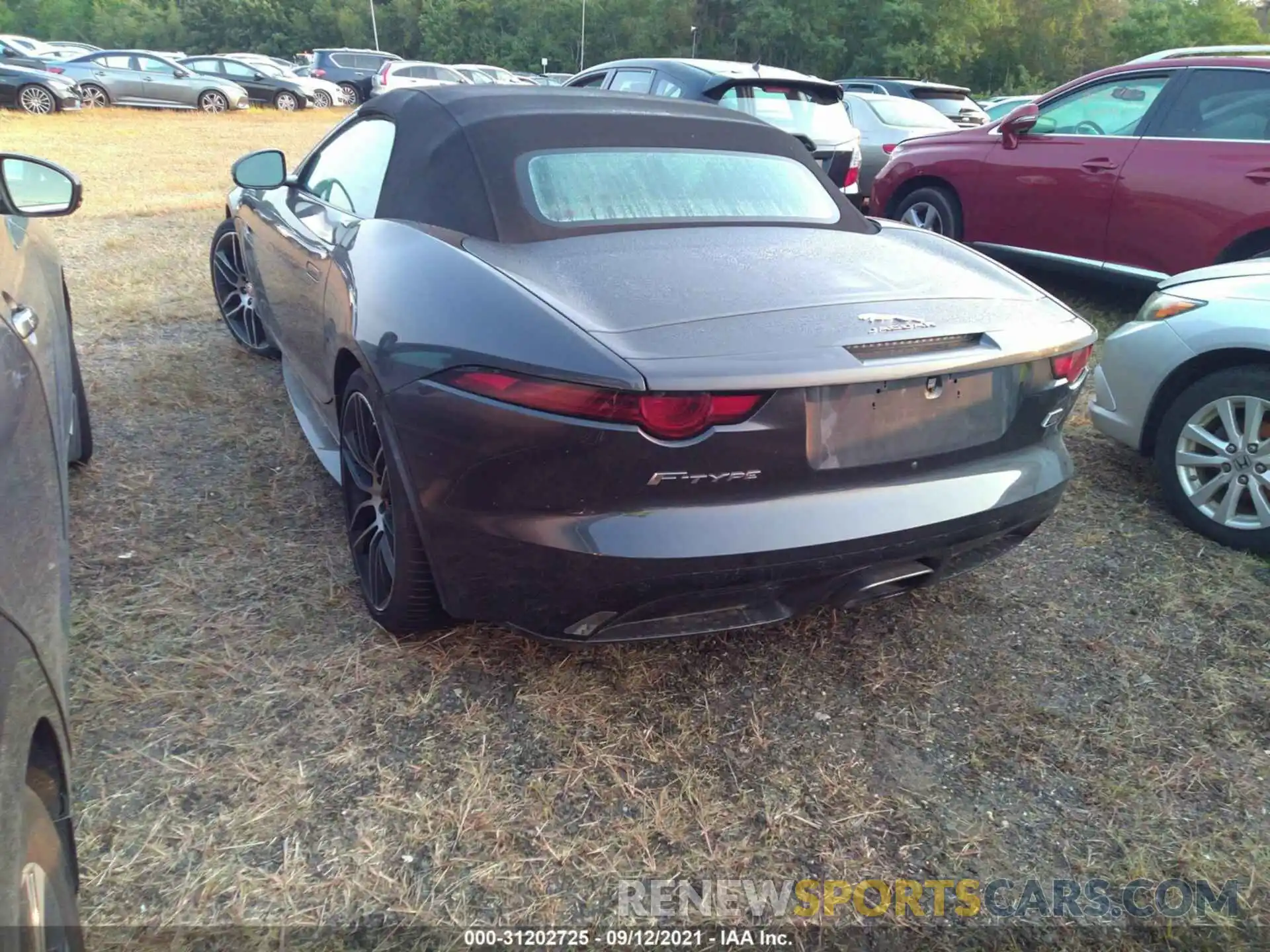 3 Фотография поврежденного автомобиля SAJDD5GX5LCK68262 JAGUAR F-TYPE 2020