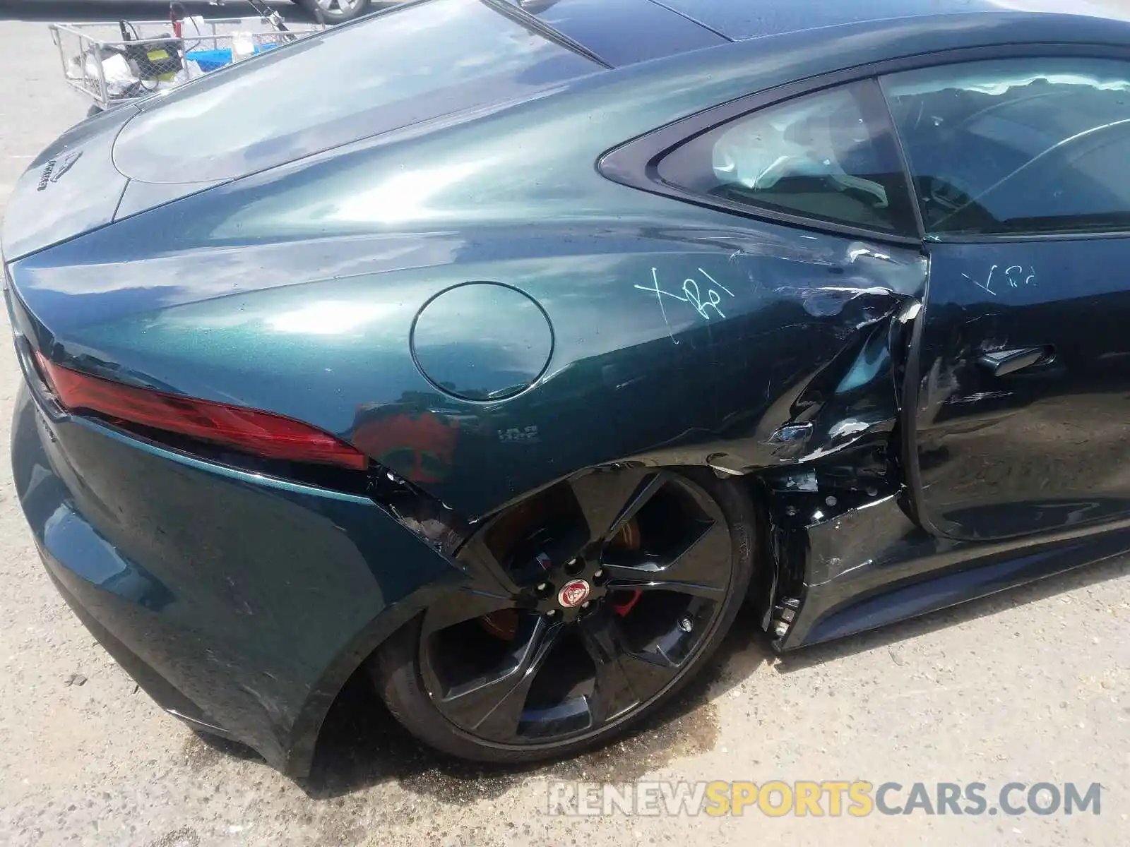 9 Photograph of a damaged car SAJD81FVXMCK75495 JAGUAR F-TYPE 2021