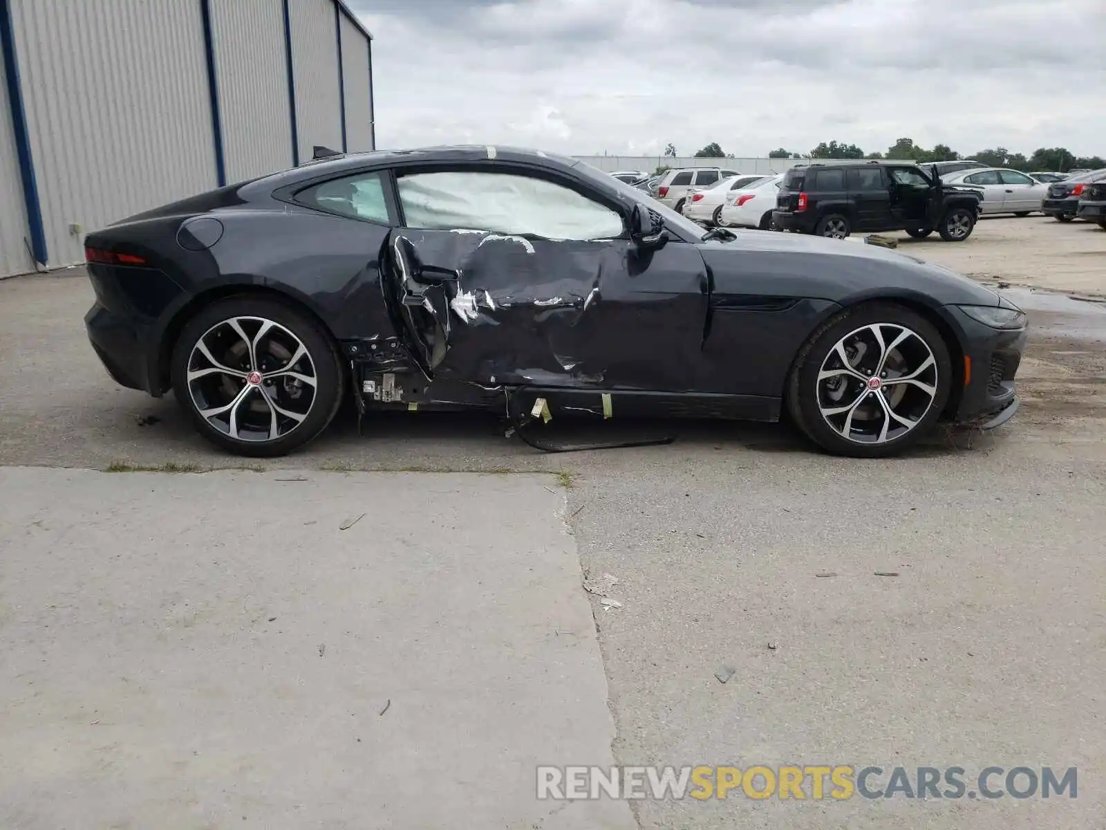 9 Photograph of a damaged car SAJDD1GXXMCK74424 JAGUAR F-TYPE 2021