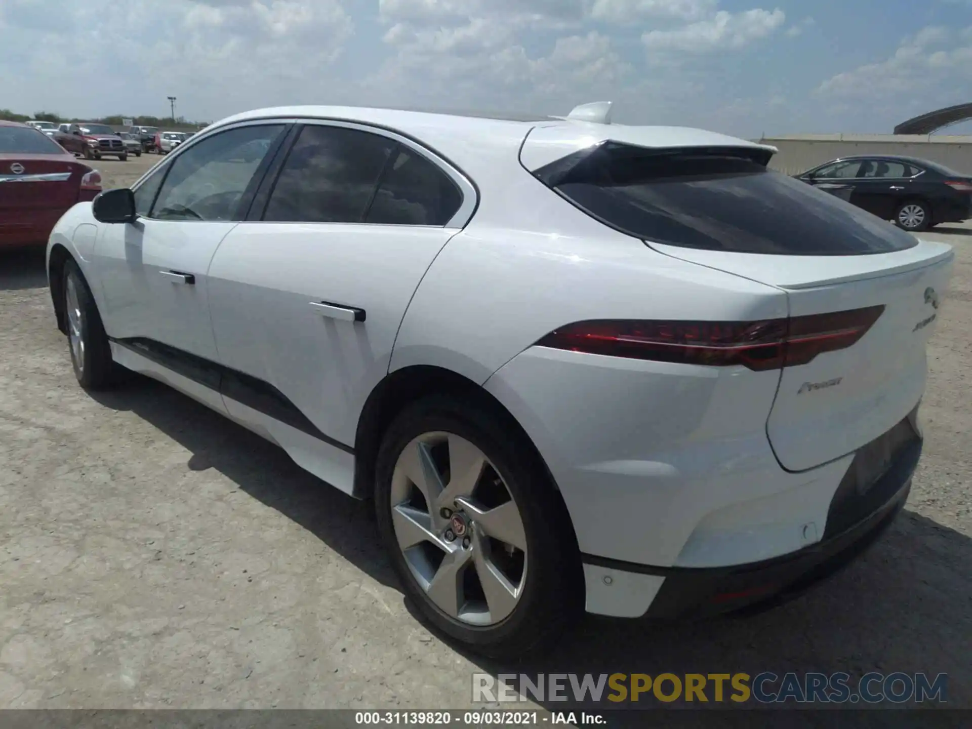 3 Фотография поврежденного автомобиля SADHB2S11K1F67899 JAGUAR I-PACE 2019