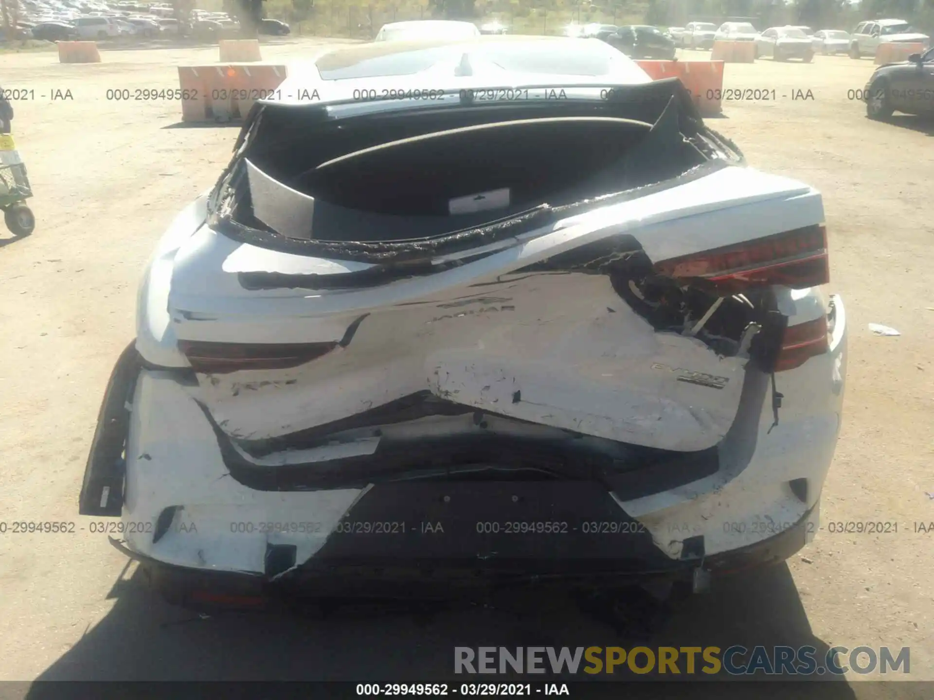 6 Photograph of a damaged car SADHB2S14K1F75494 JAGUAR I-PACE 2019