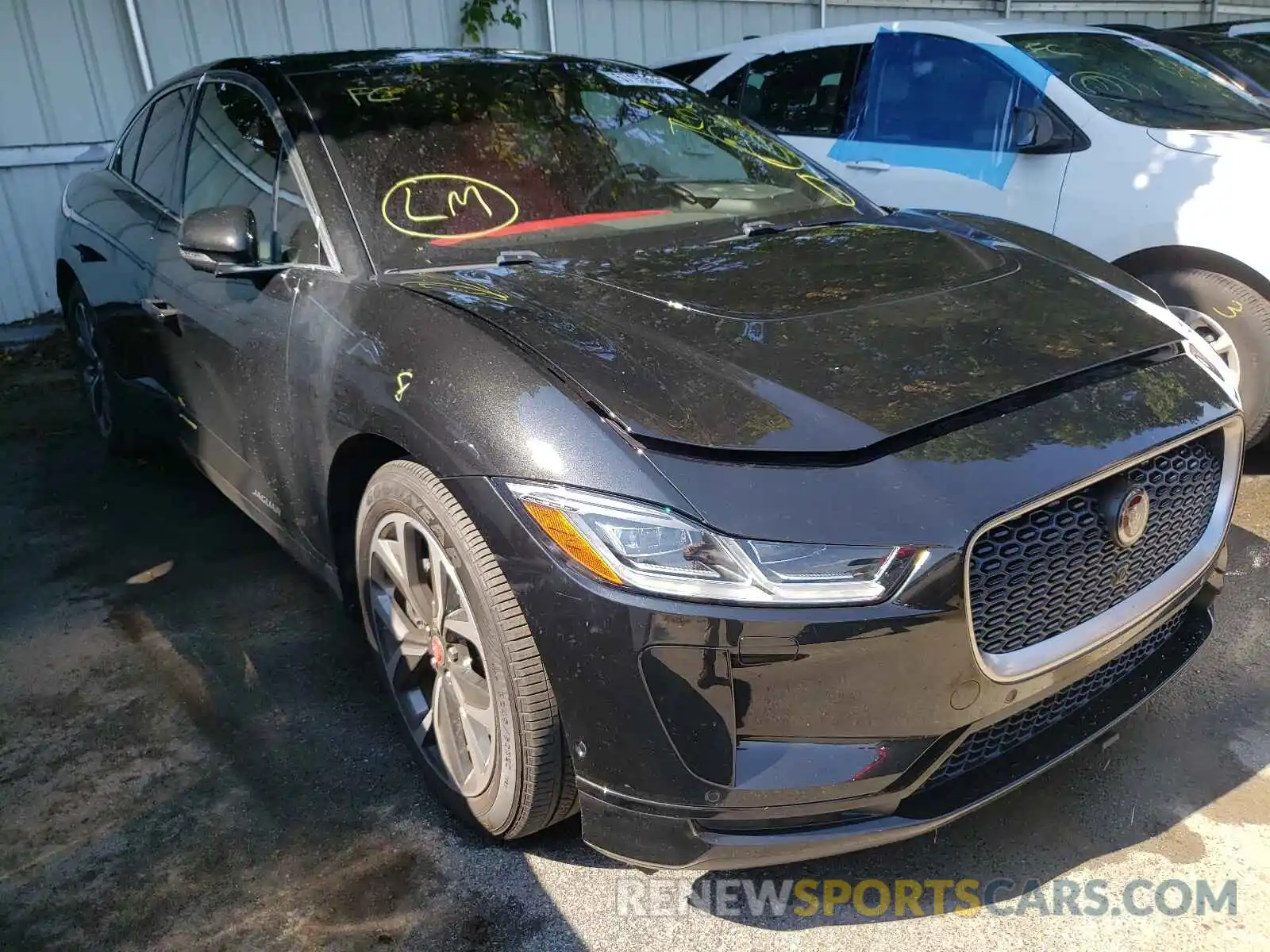 1 Photograph of a damaged car SADHC2S14K1F72852 JAGUAR I-PACE 2019