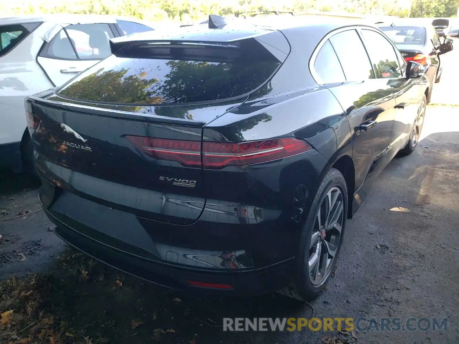 4 Photograph of a damaged car SADHC2S14K1F72852 JAGUAR I-PACE 2019