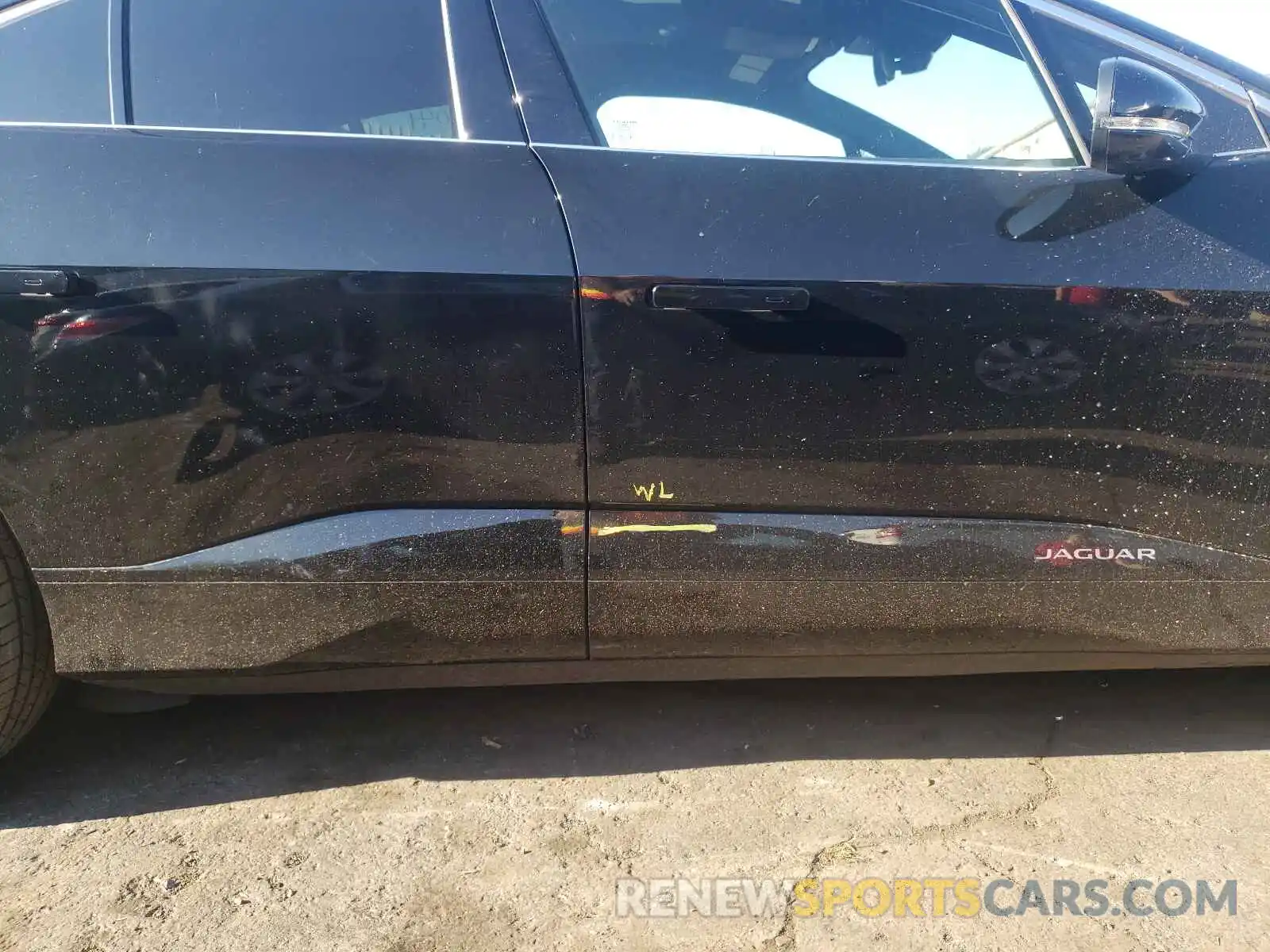 9 Photograph of a damaged car SADHC2S14K1F72852 JAGUAR I-PACE 2019