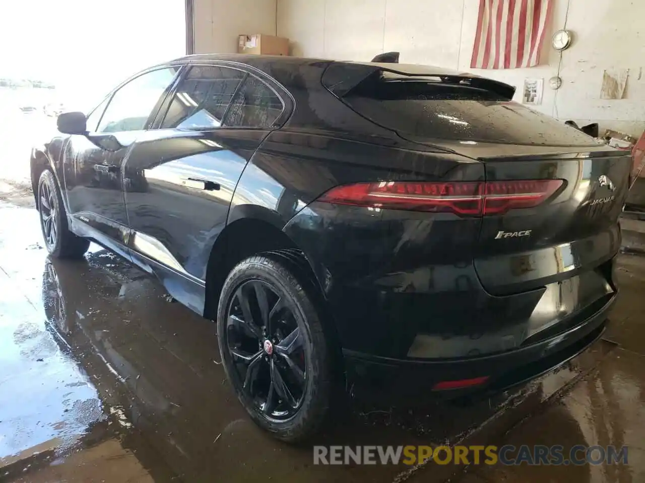 3 Photograph of a damaged car SADHC2S19K1F76735 JAGUAR I-PACE 2019