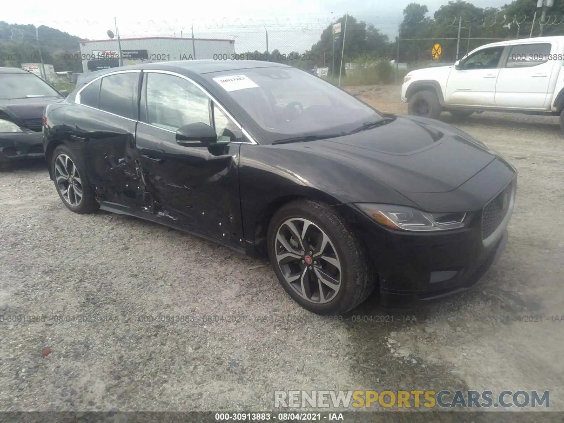 1 Photograph of a damaged car SADHD2S11K1F62065 JAGUAR I-PACE 2019