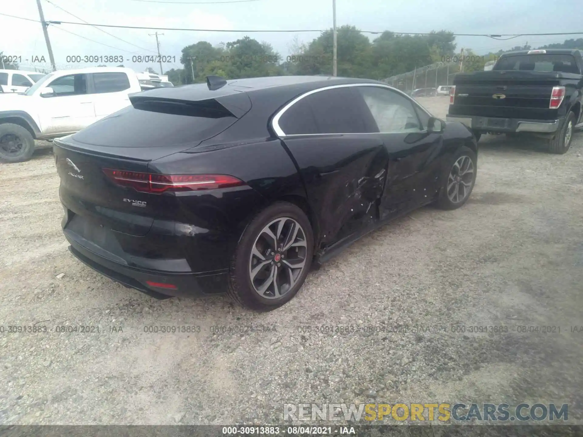 4 Photograph of a damaged car SADHD2S11K1F62065 JAGUAR I-PACE 2019