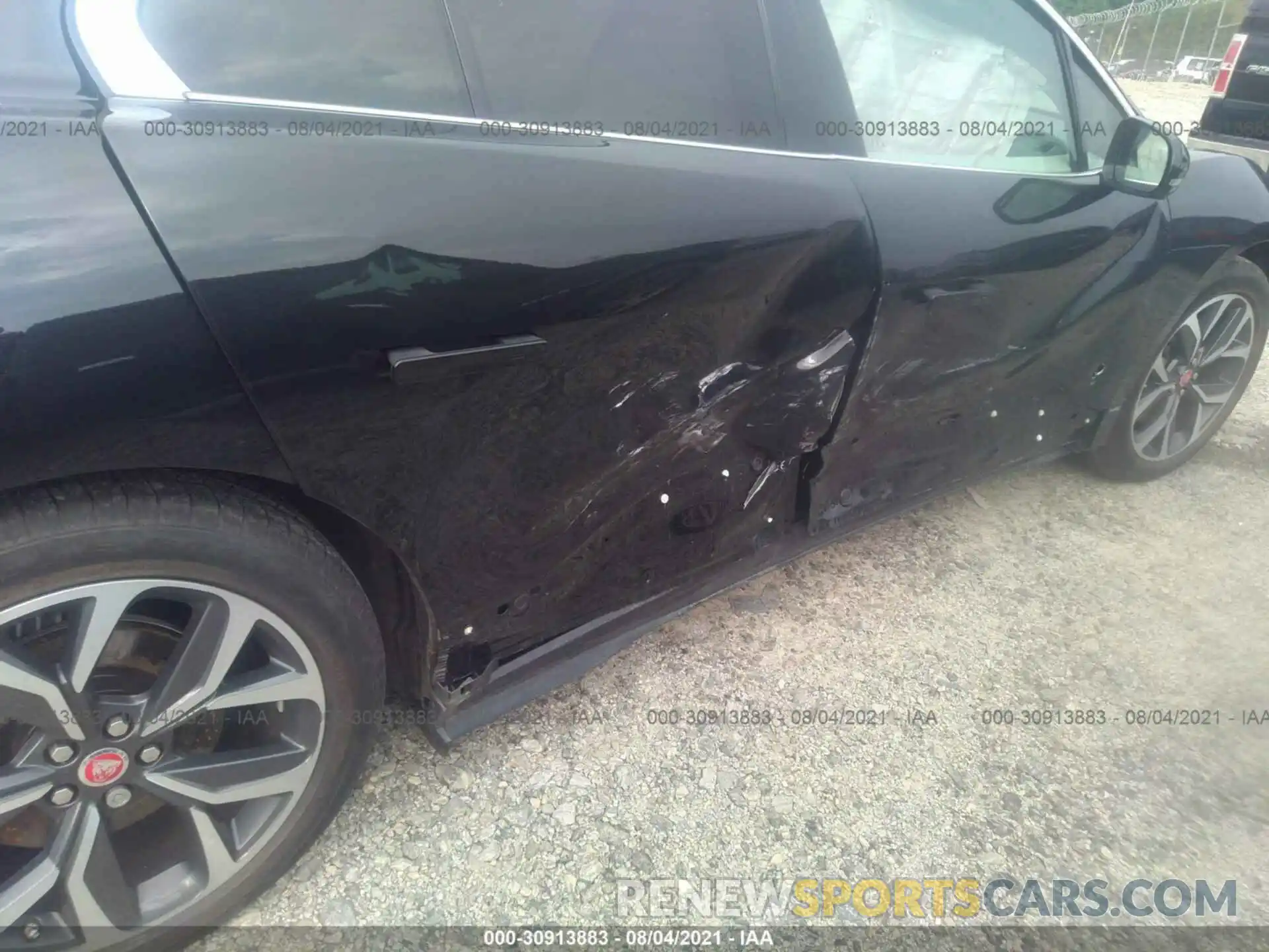 6 Photograph of a damaged car SADHD2S11K1F62065 JAGUAR I-PACE 2019