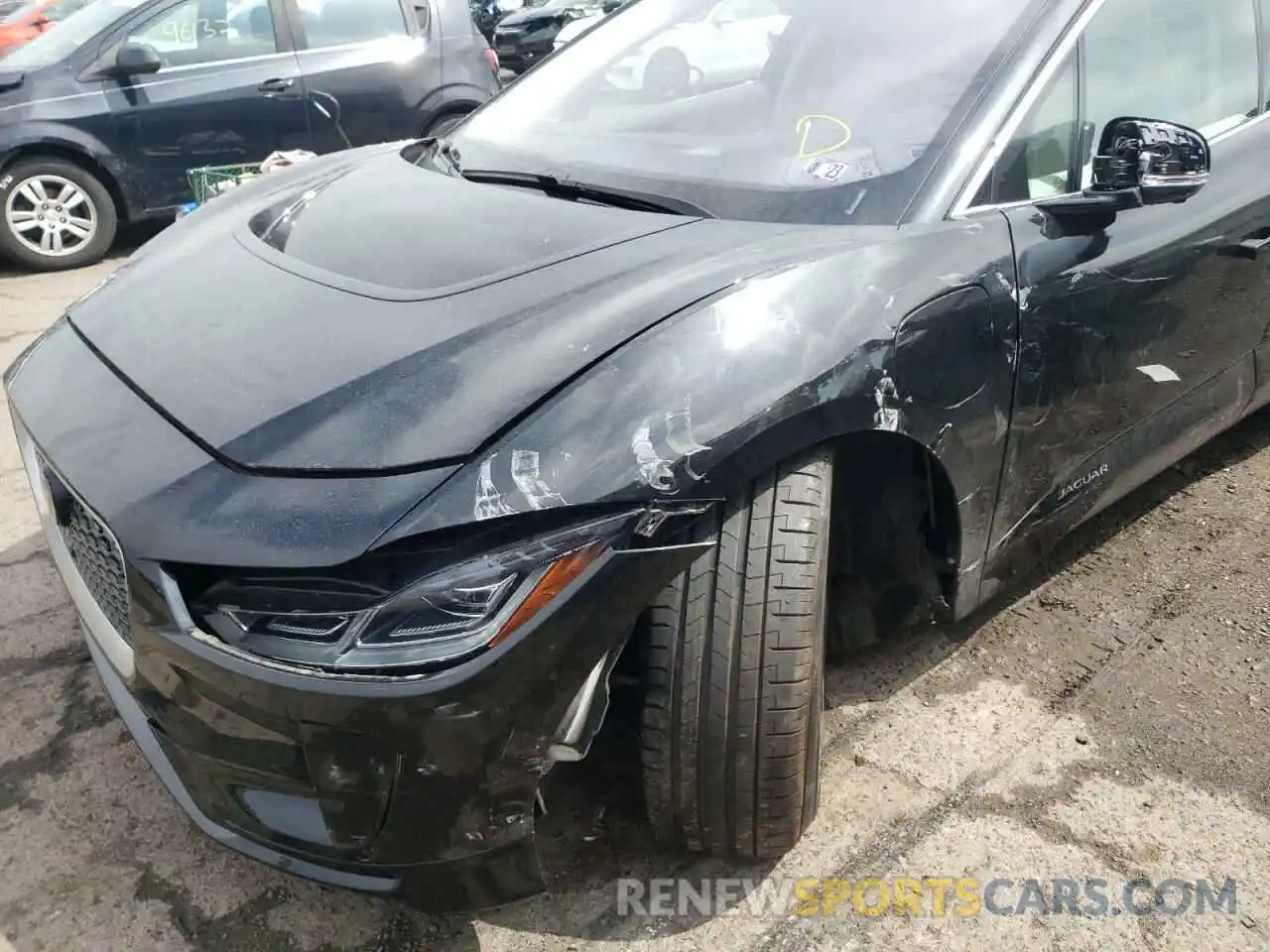 9 Photograph of a damaged car SADHD2S11K1F66634 JAGUAR I-PACE 2019