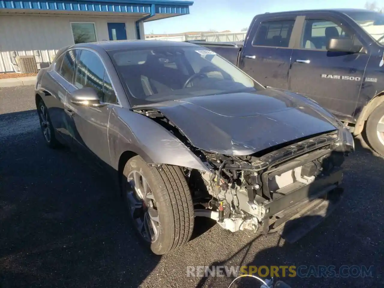 1 Photograph of a damaged car SADHD2S11K1F74460 JAGUAR I-PACE 2019