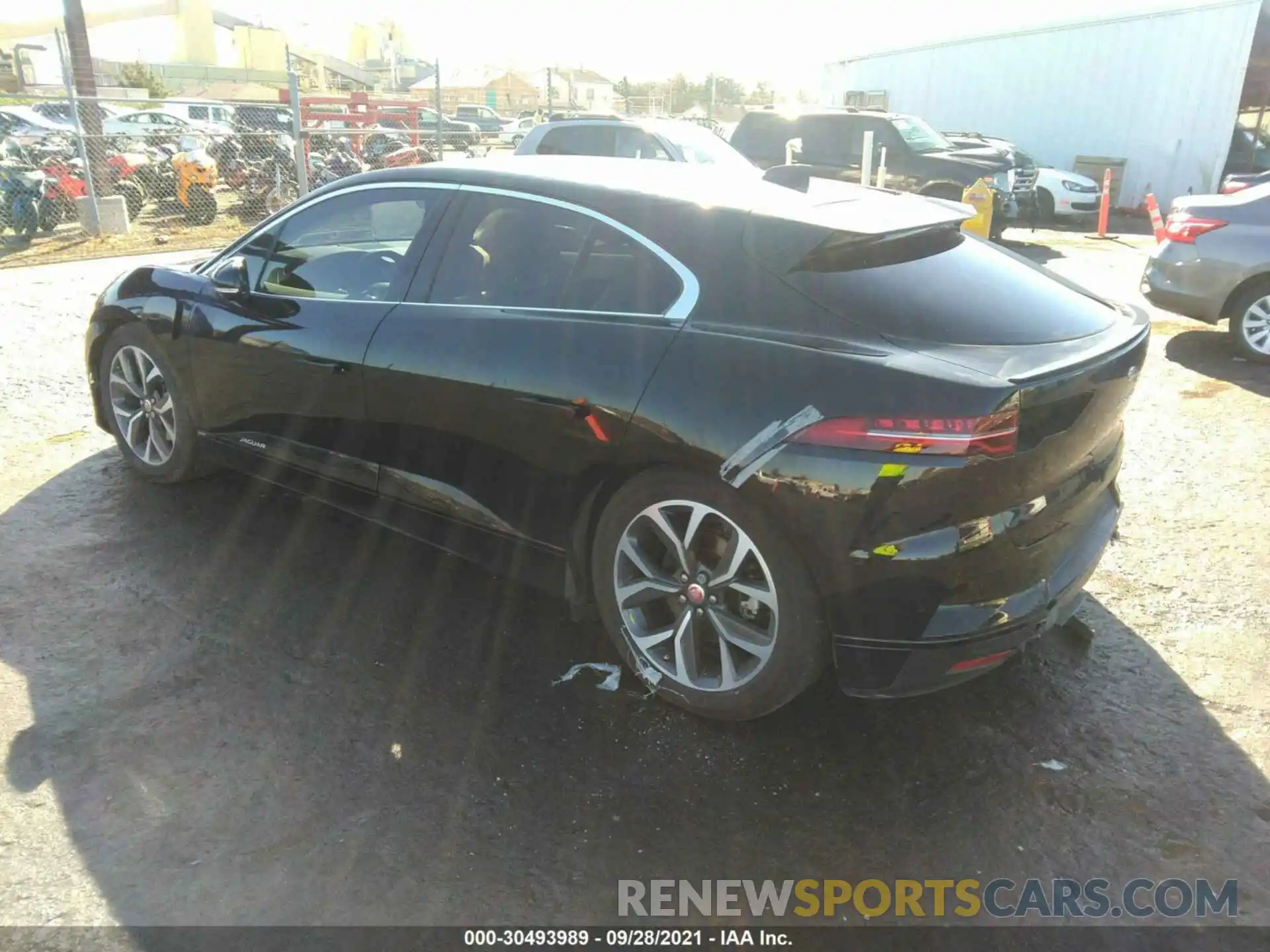 3 Photograph of a damaged car SADHD2S12K1F75651 JAGUAR I-PACE 2019